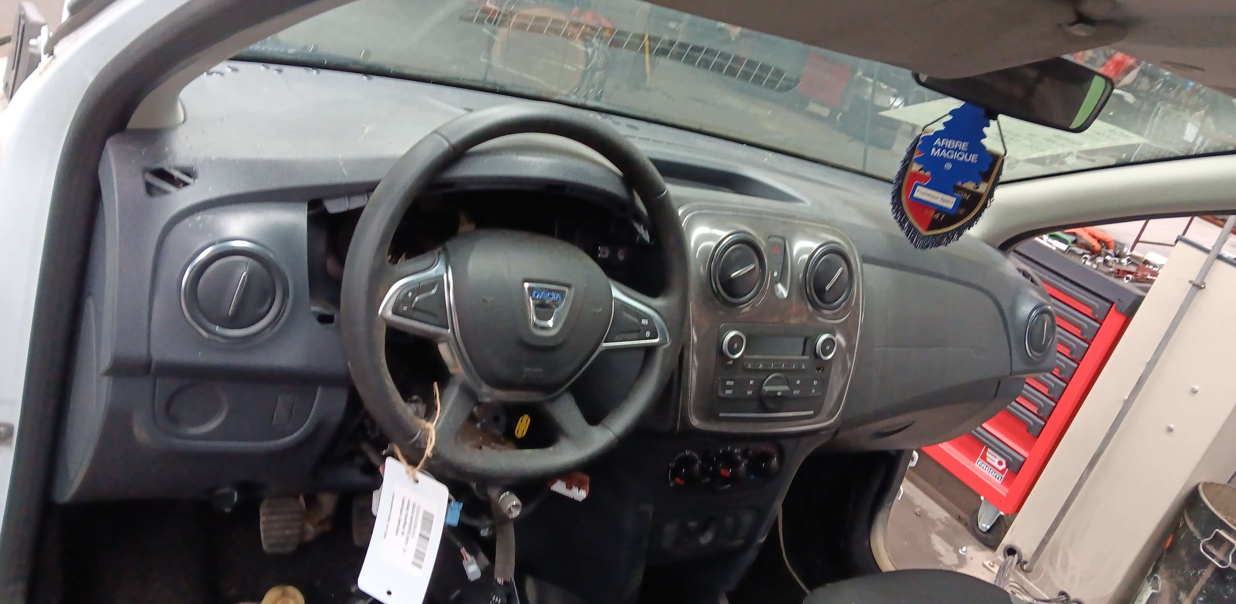 Airbag chauffeur Dacia Sandero