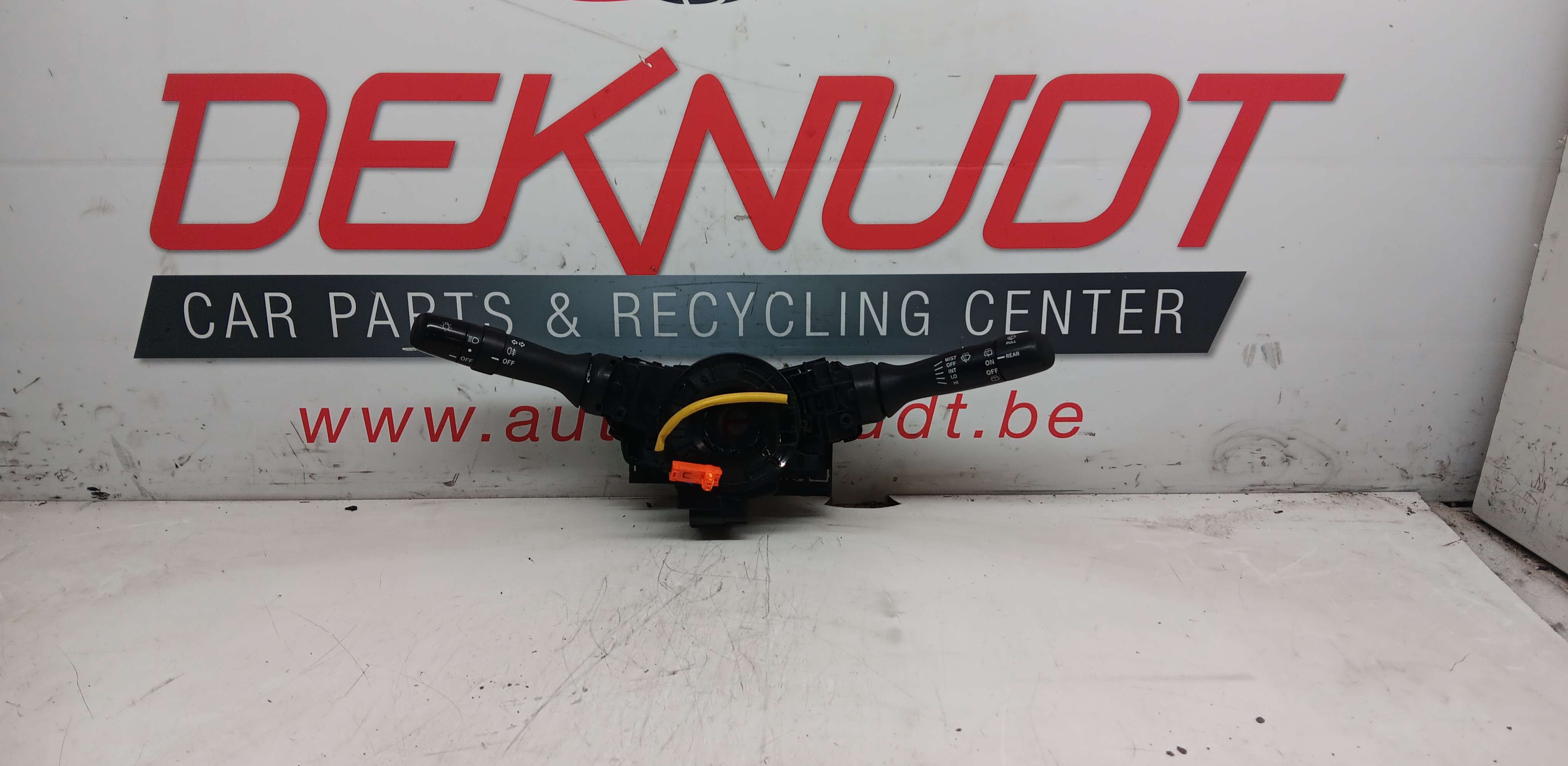 commodo Toyota YARIS II 2005 - 11