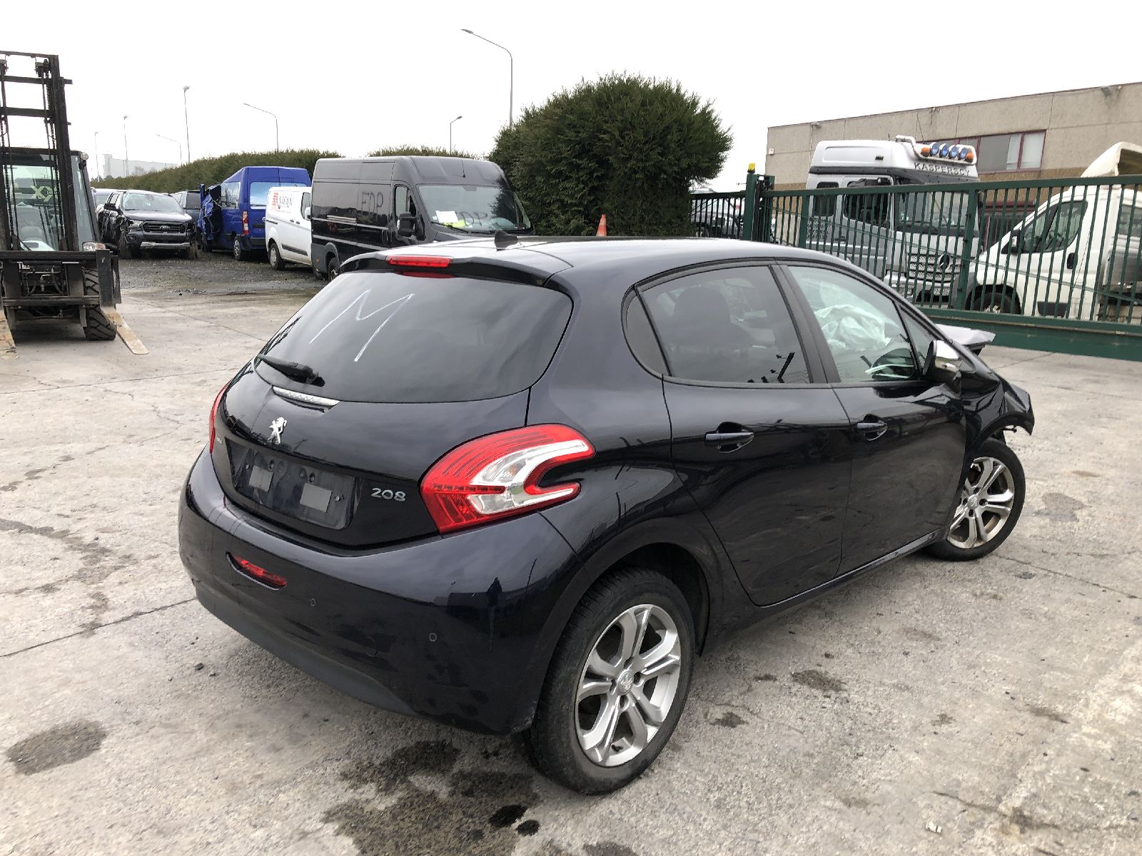 feu ARD Peugeot 208