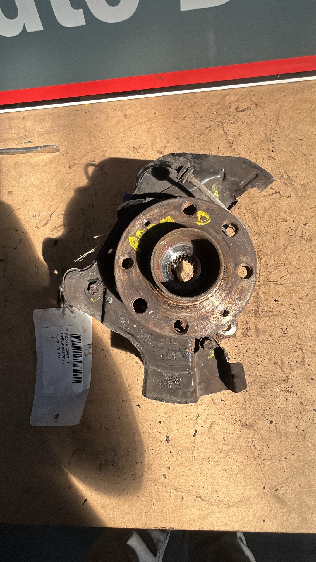 Fusee rechts voor Opel Adam