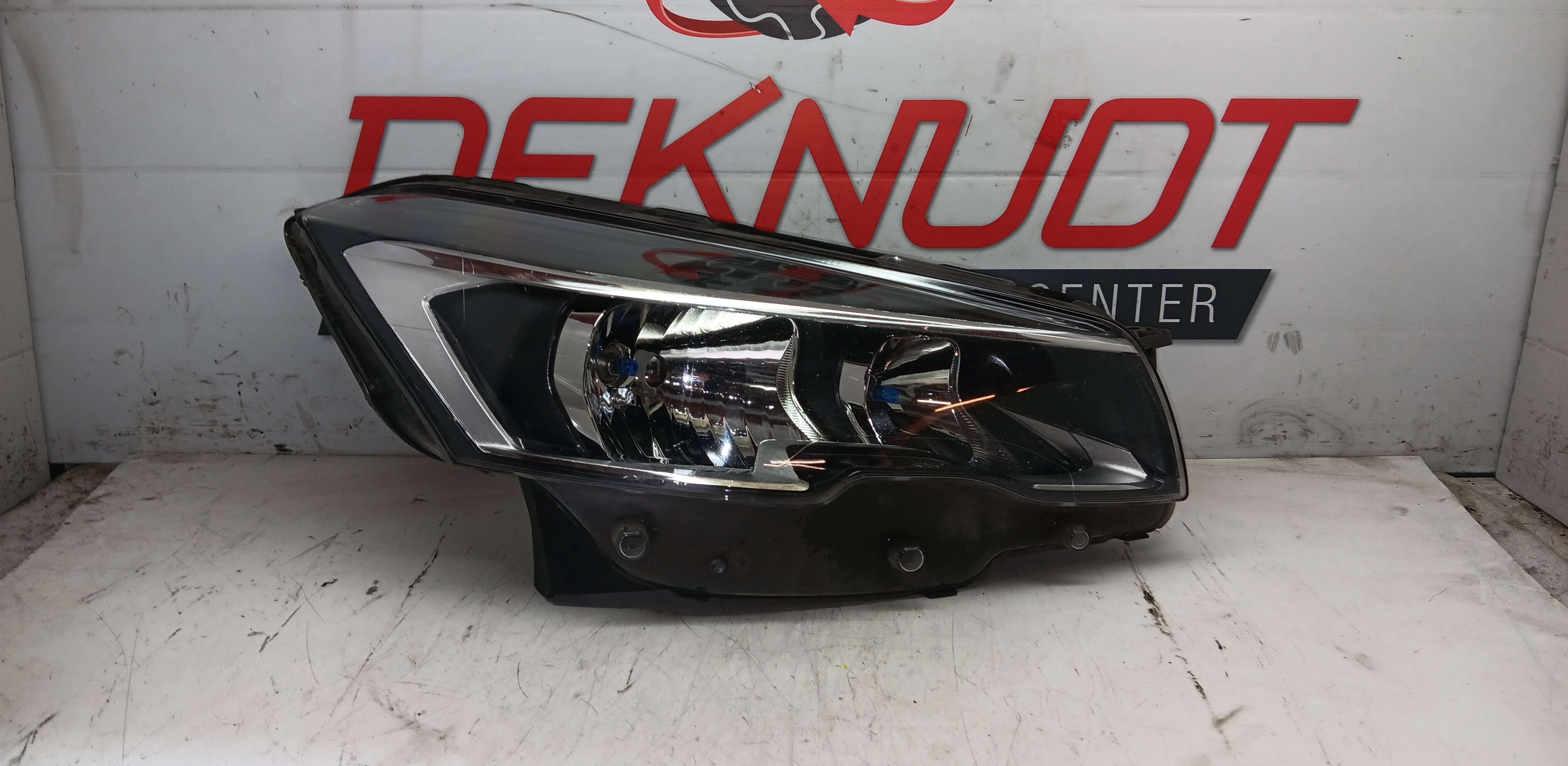 Koplamp rechts voor Peugeot 508