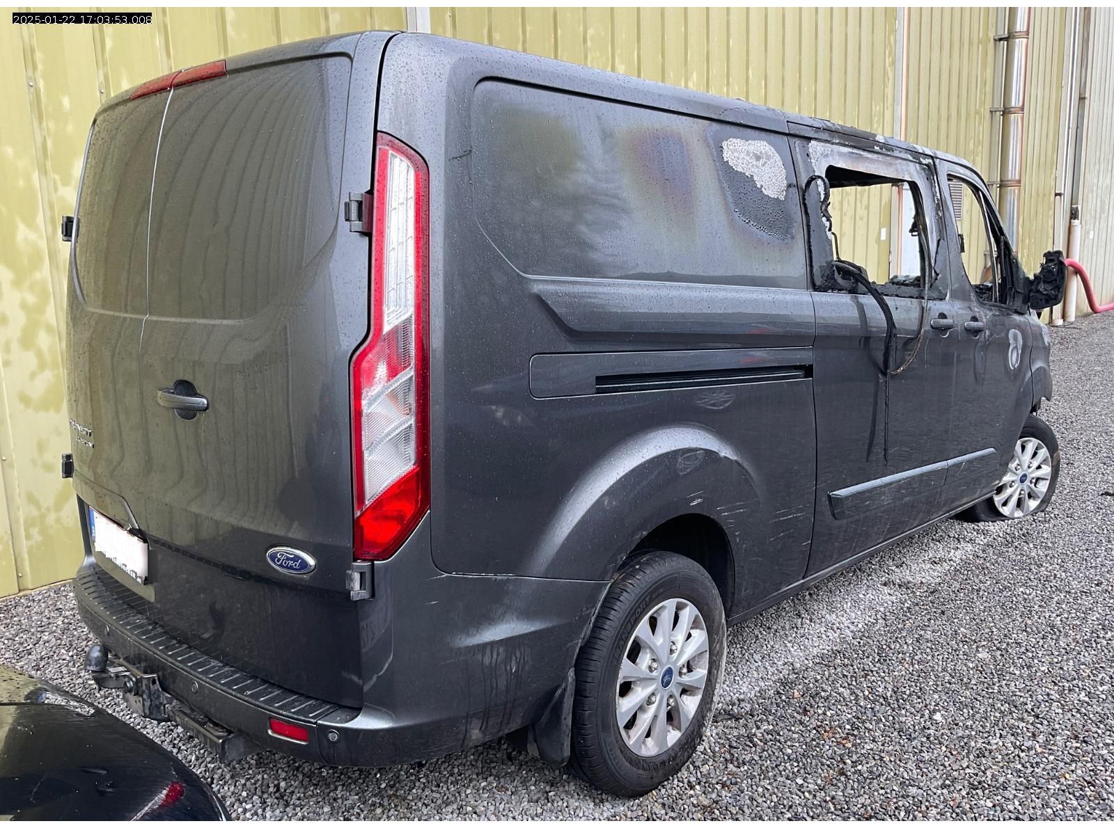 pare choc arr + capteurs Ford Transit Custom