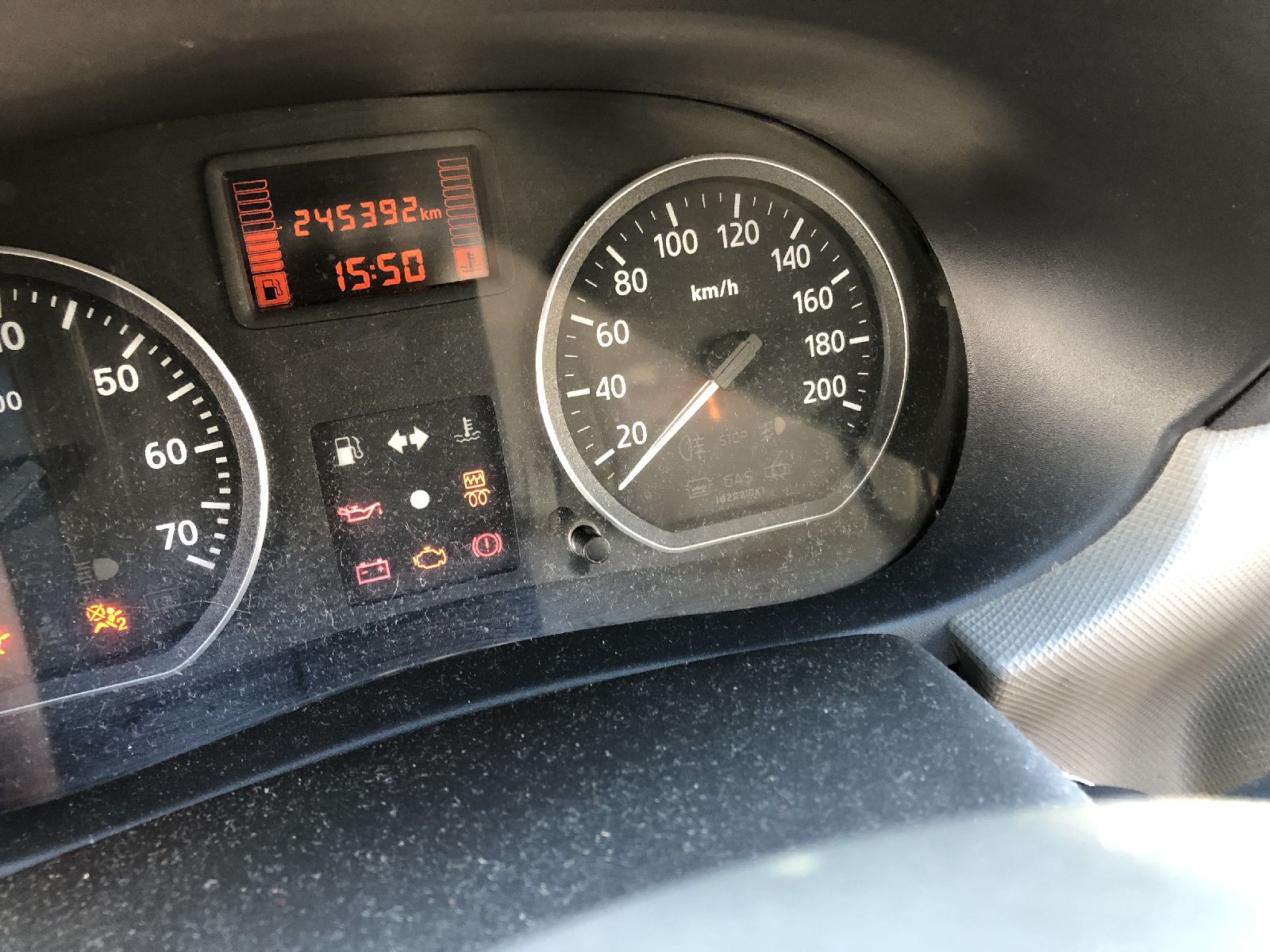 1. Motor Dacia Sandero
