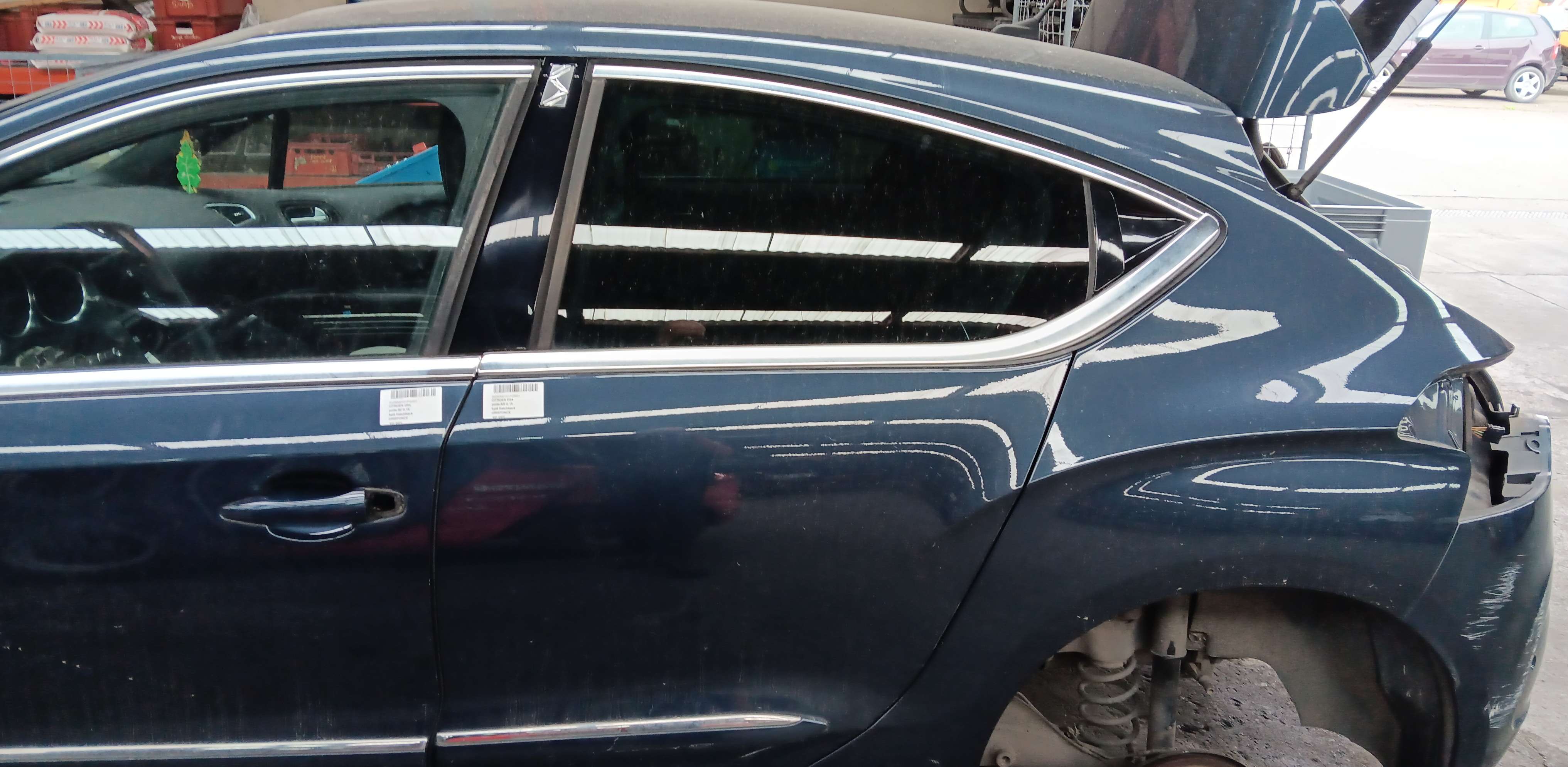porte AR G Citroen DS4