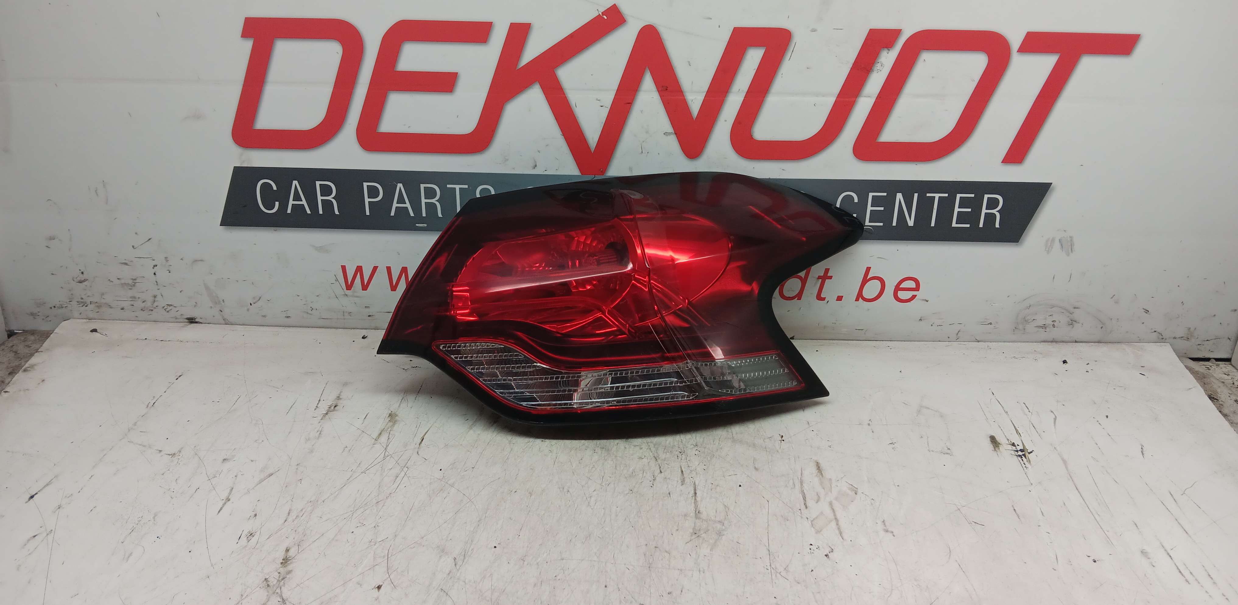 feu ARD Citroen DS4