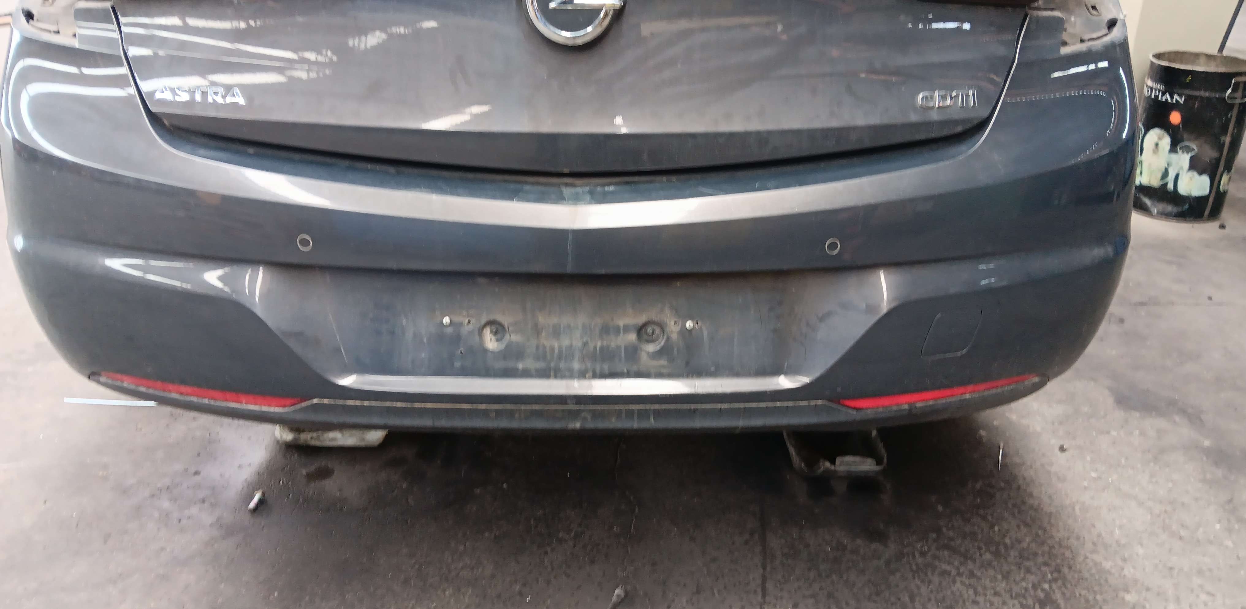 Bumper achter met sensor Opel Astra