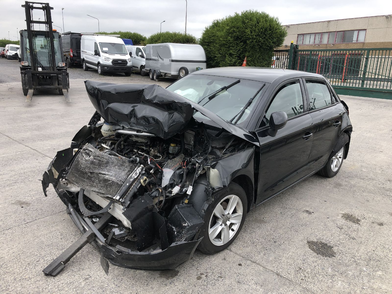 Deur links voor Audi A1