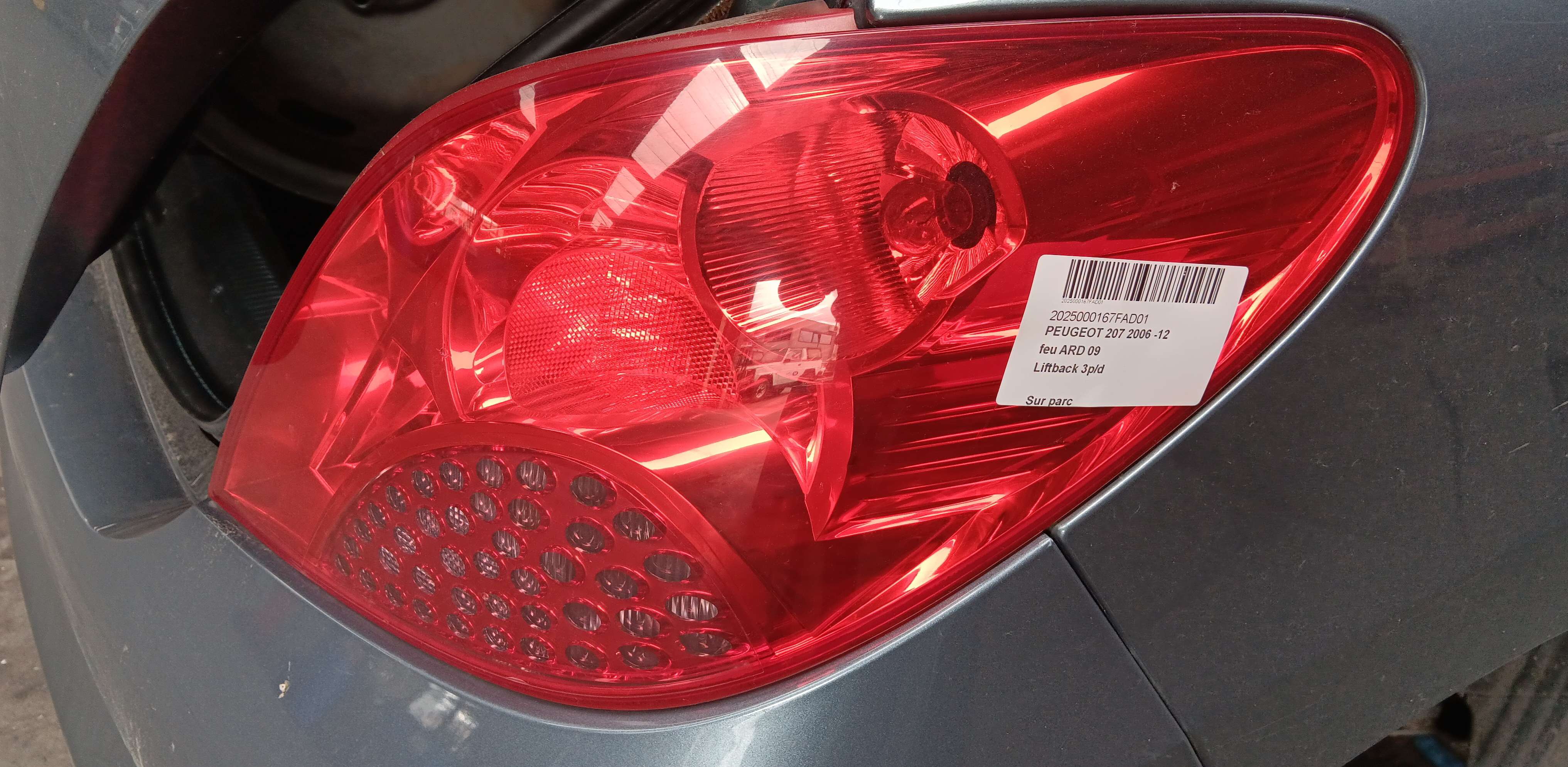 Lichtblok rechts achter Peugeot 207