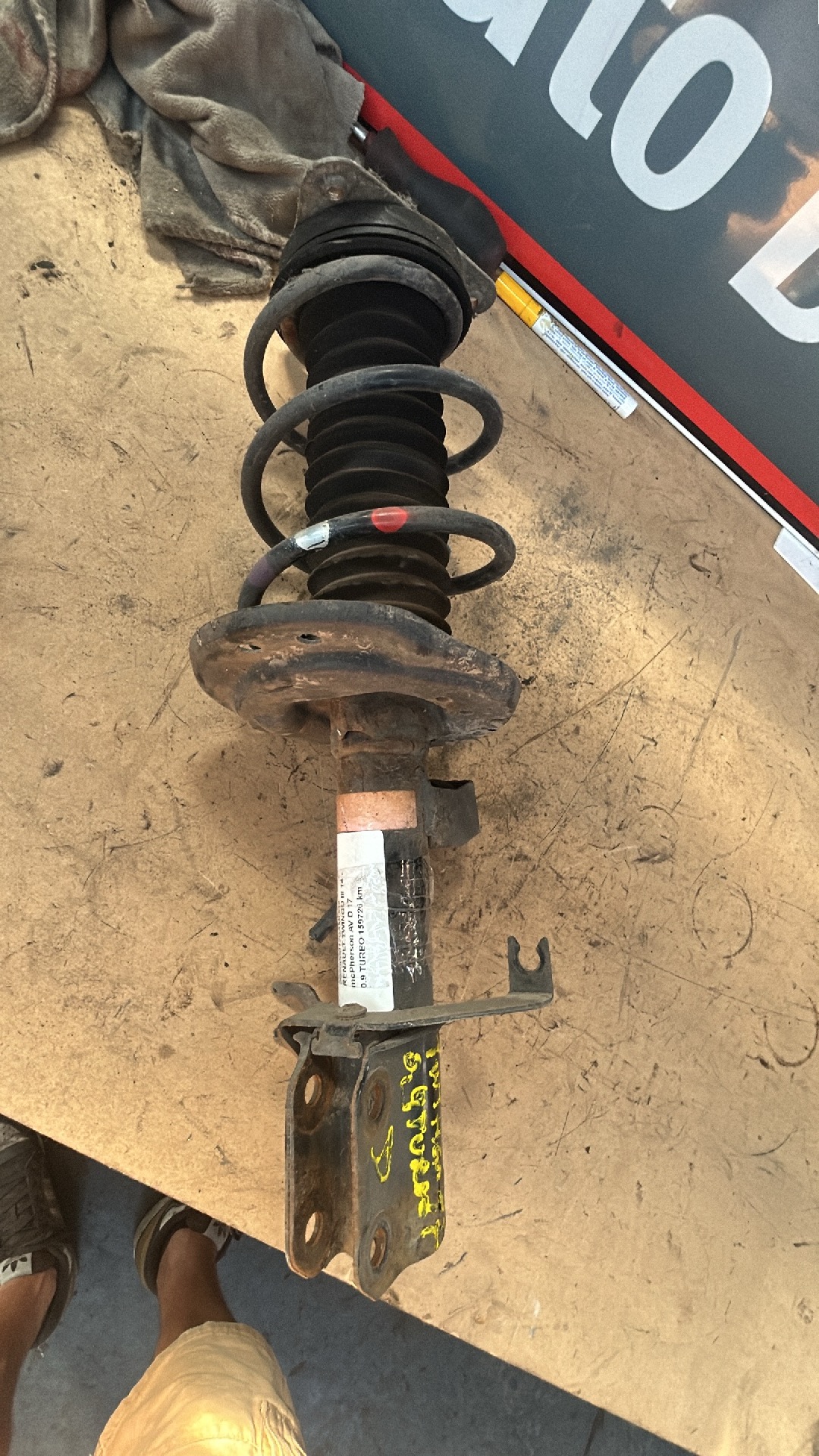 McPherson rechts voor Renault Twingo