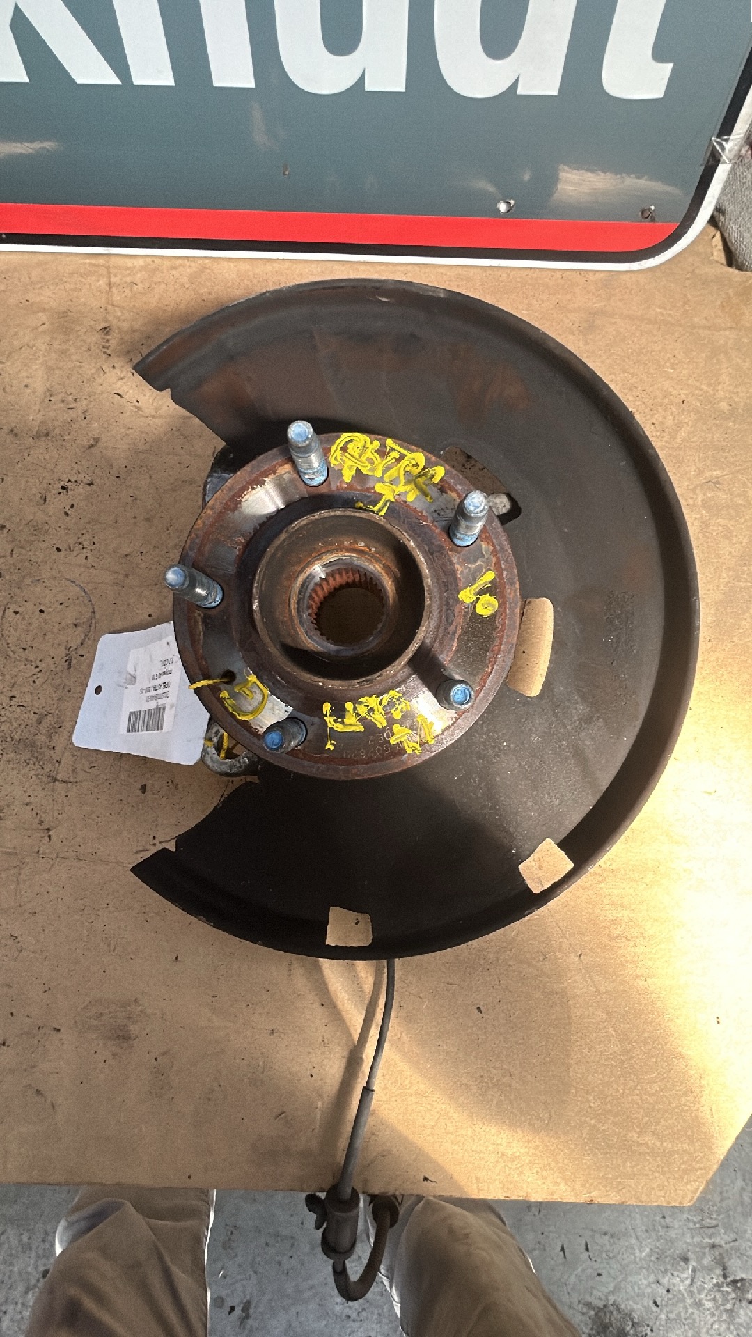 Fusee links voor Opel Astra