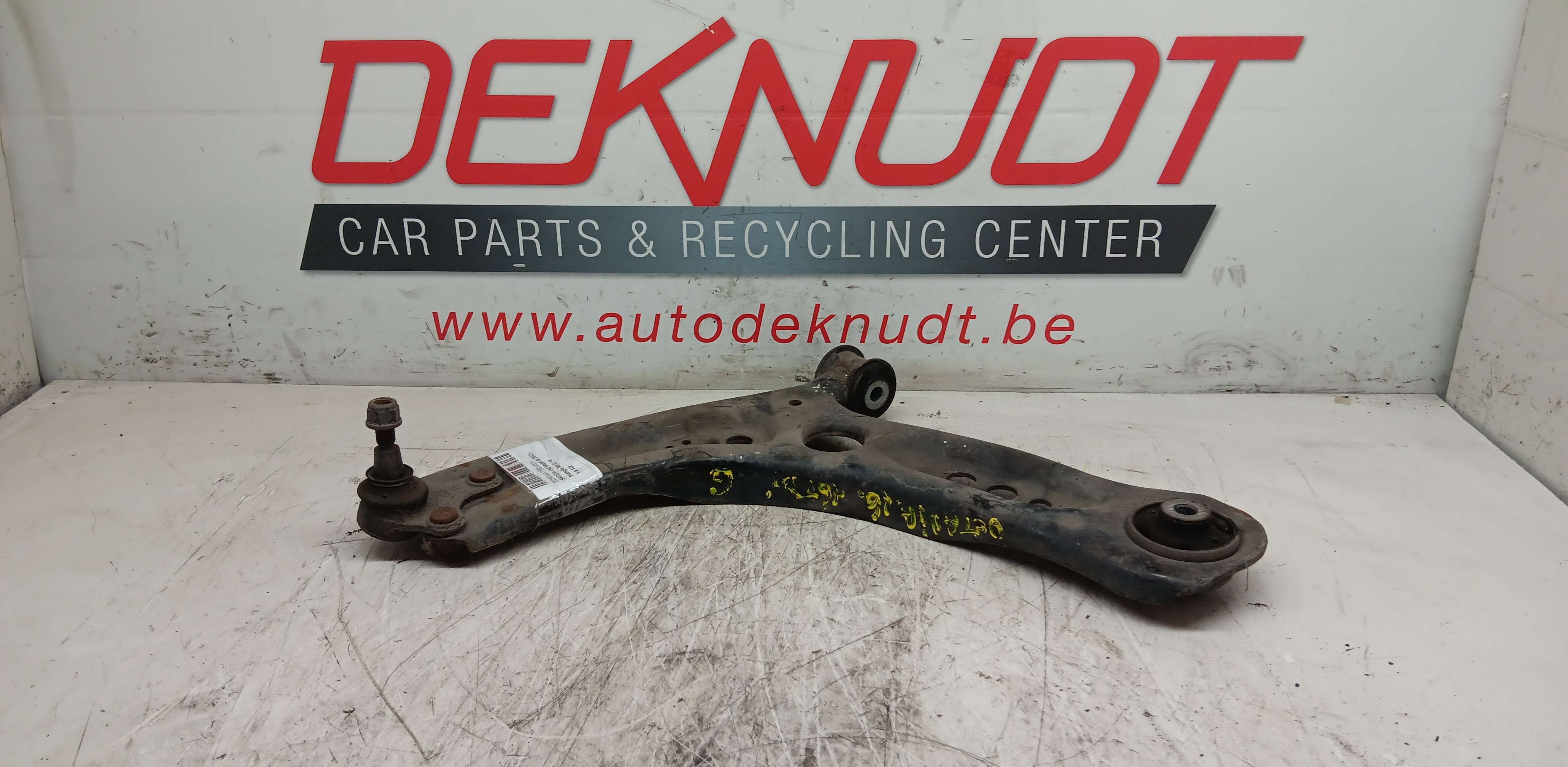 Draagarm links voor Skoda Octavia
