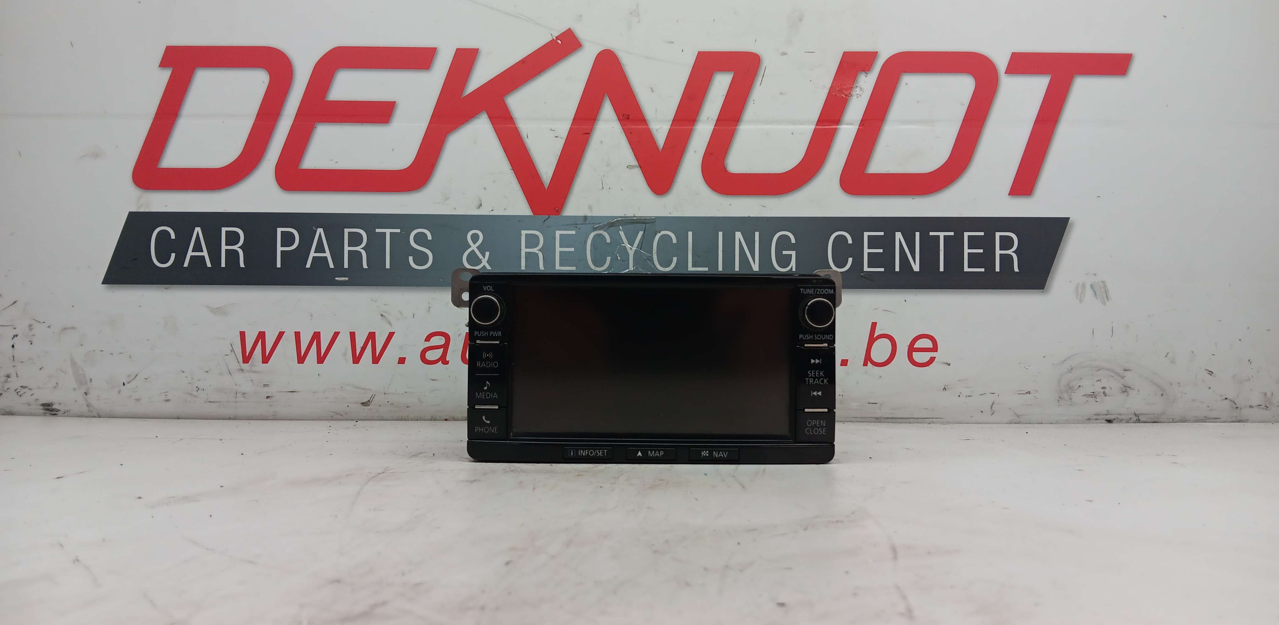 radio Mitsubishi L200