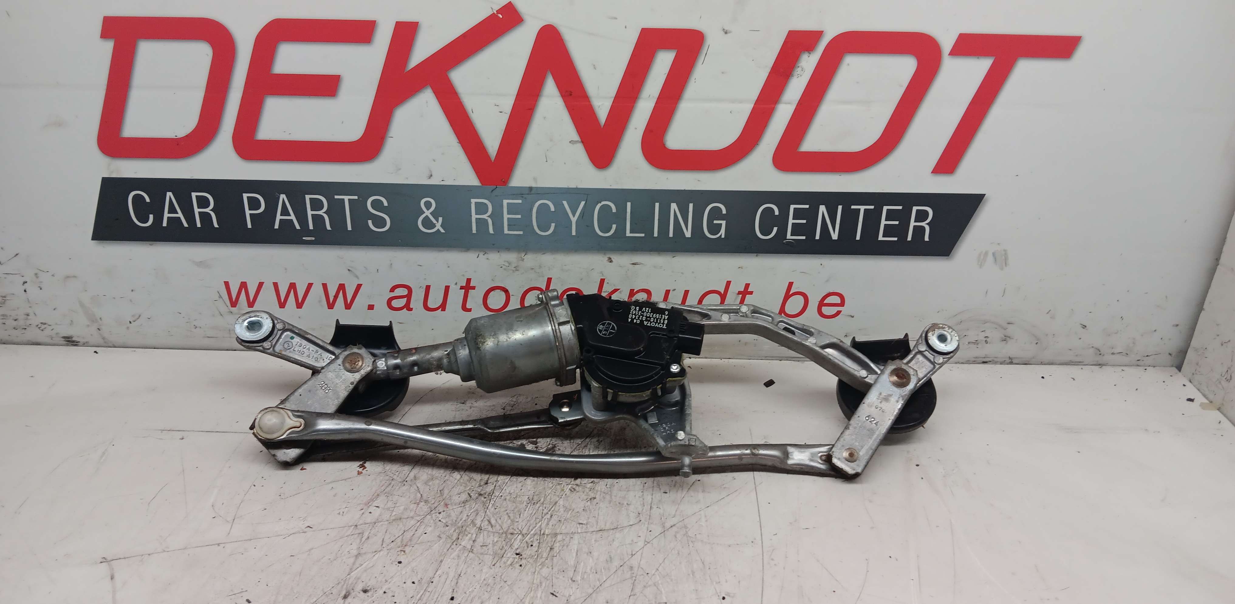Moteur essui glace avant Toyota Auris