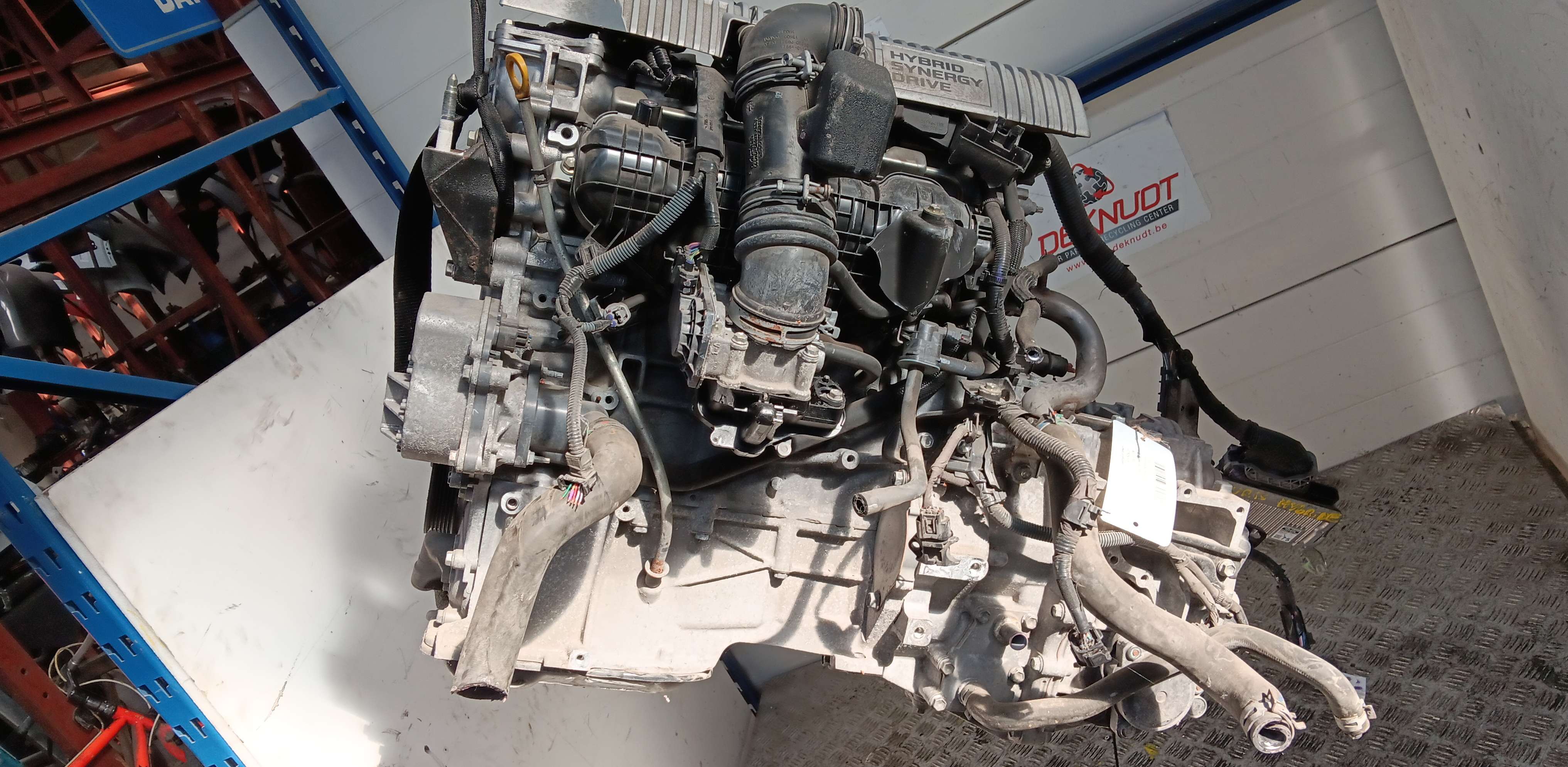 1. Motor Toyota Auris