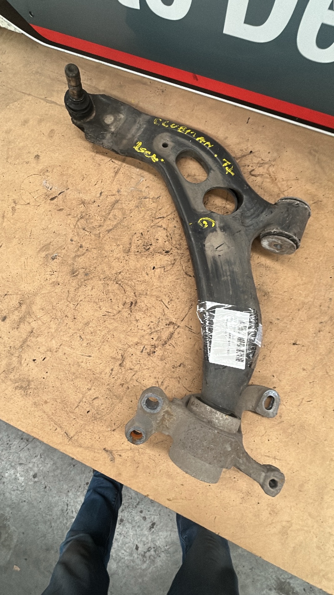 Draagarm links voor Mini COOPER_CLUBMAN
