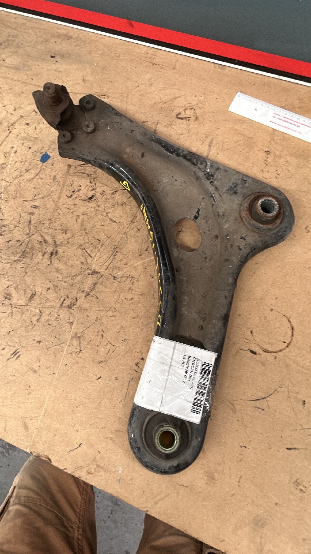 Draagarm links voor Citroen DS3