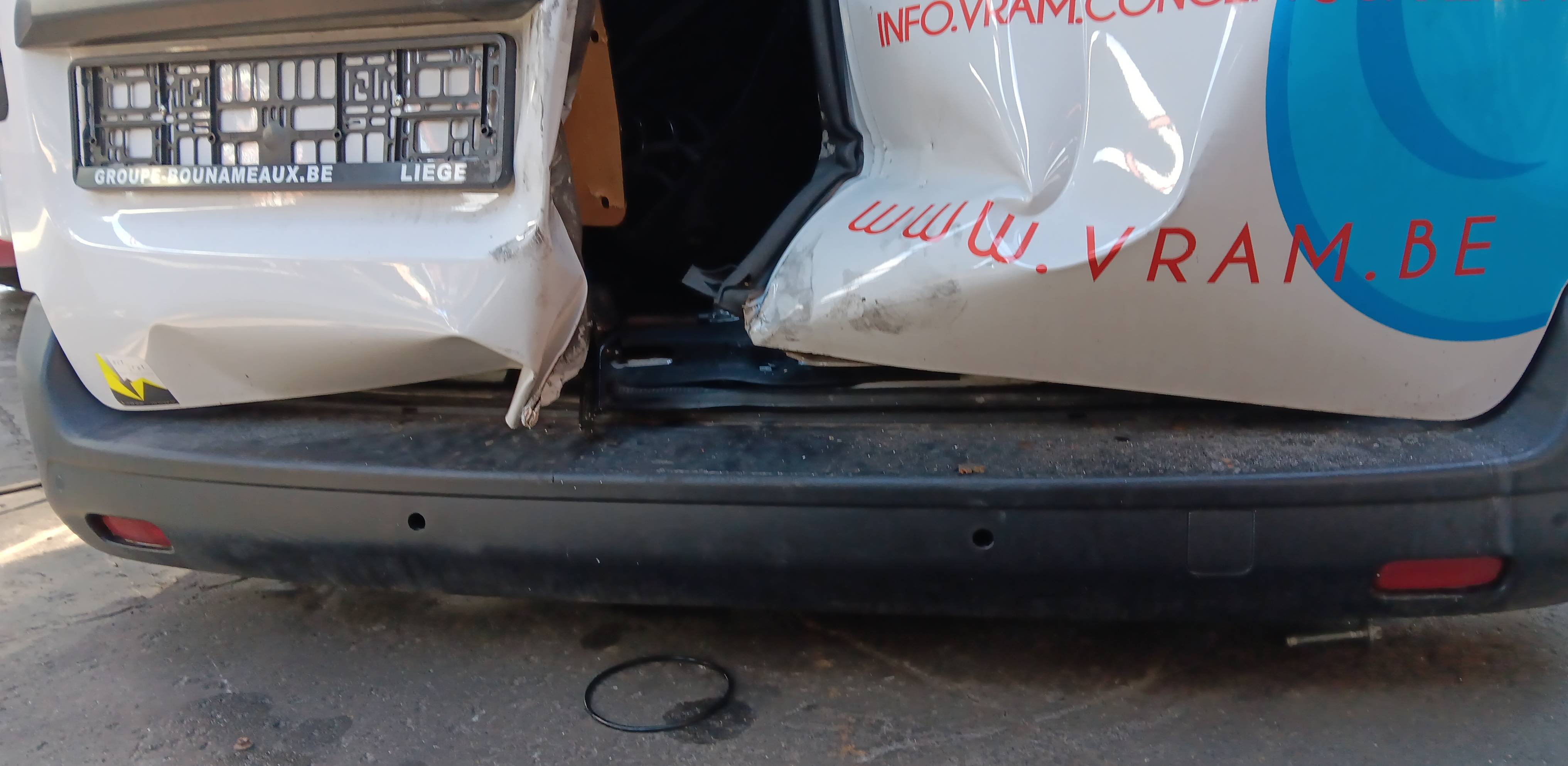 Bumper achter Opel Vivaro