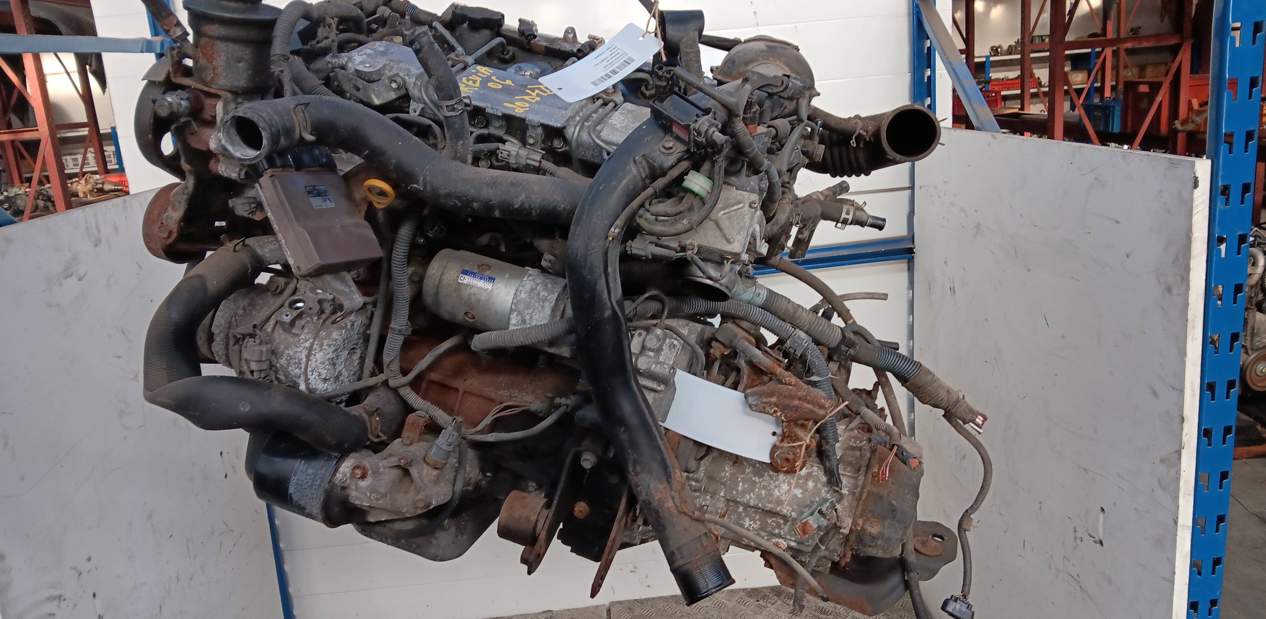 1. Motor Toyota Previa