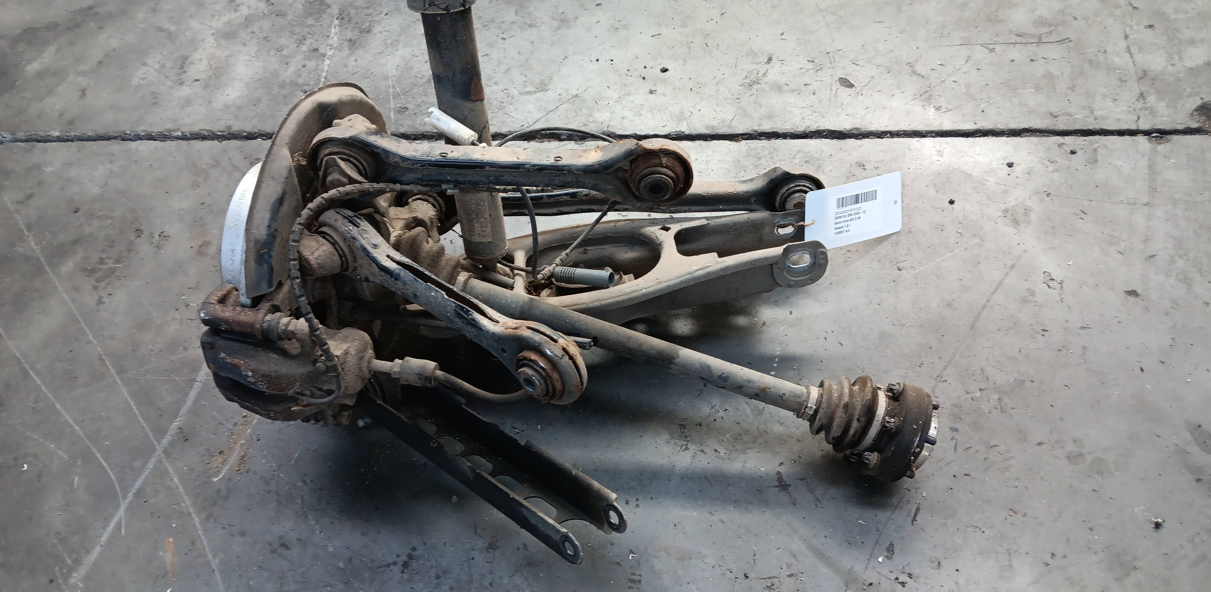 rechter mecaniek achter Bmw 320