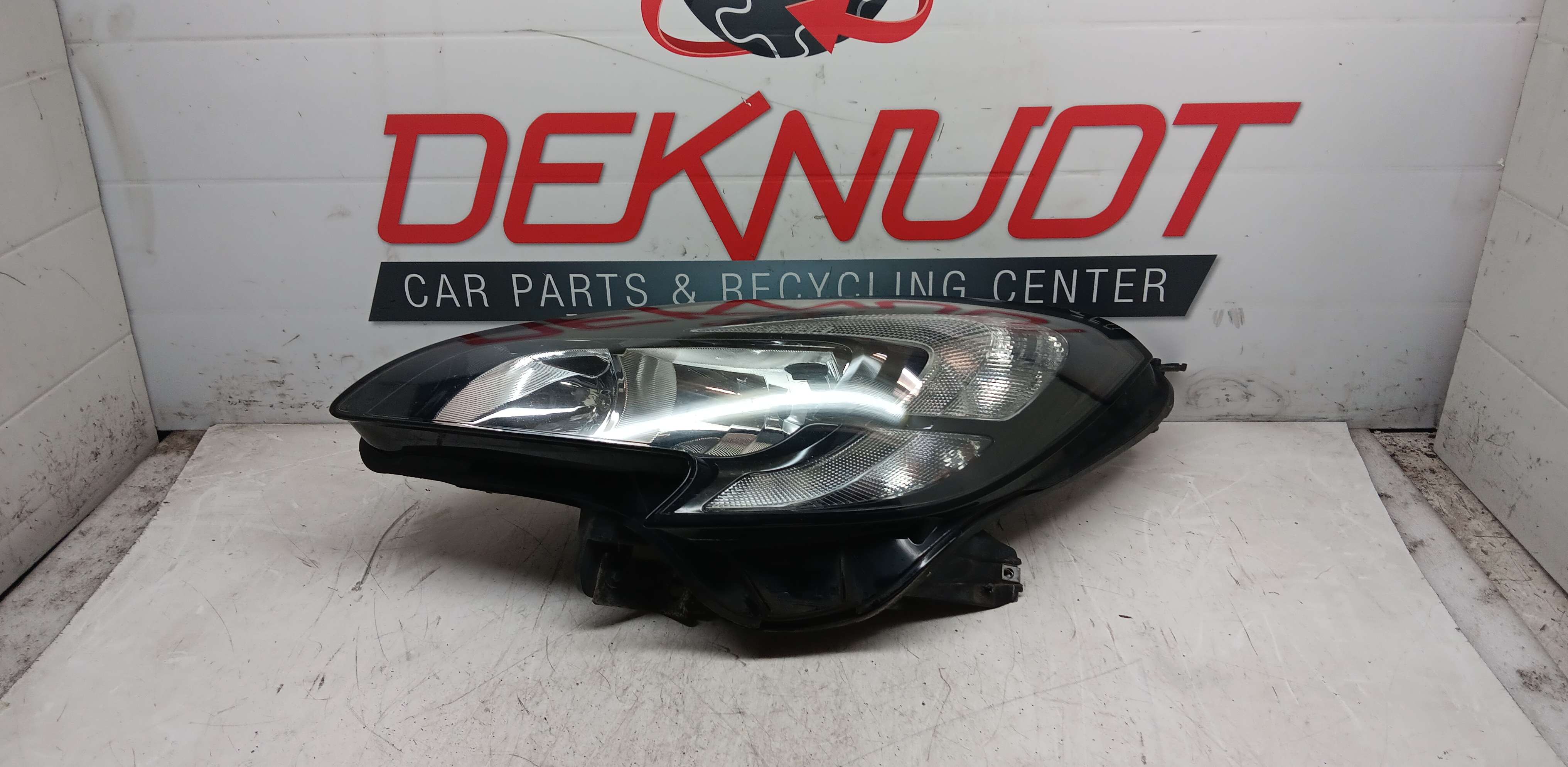 Koplamp links voor Opel Corsa