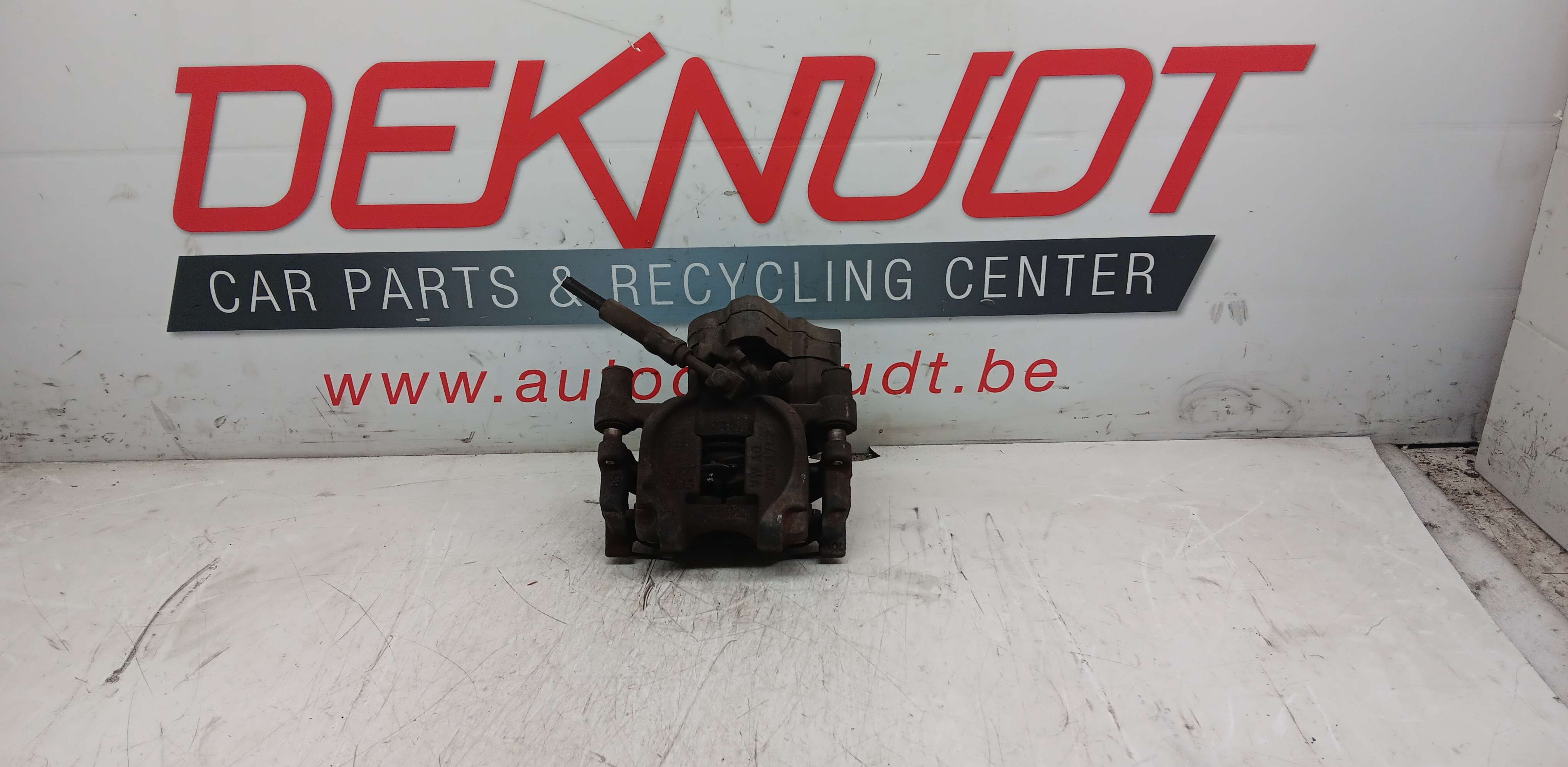 Remschijf links ACHTER Vw Golf