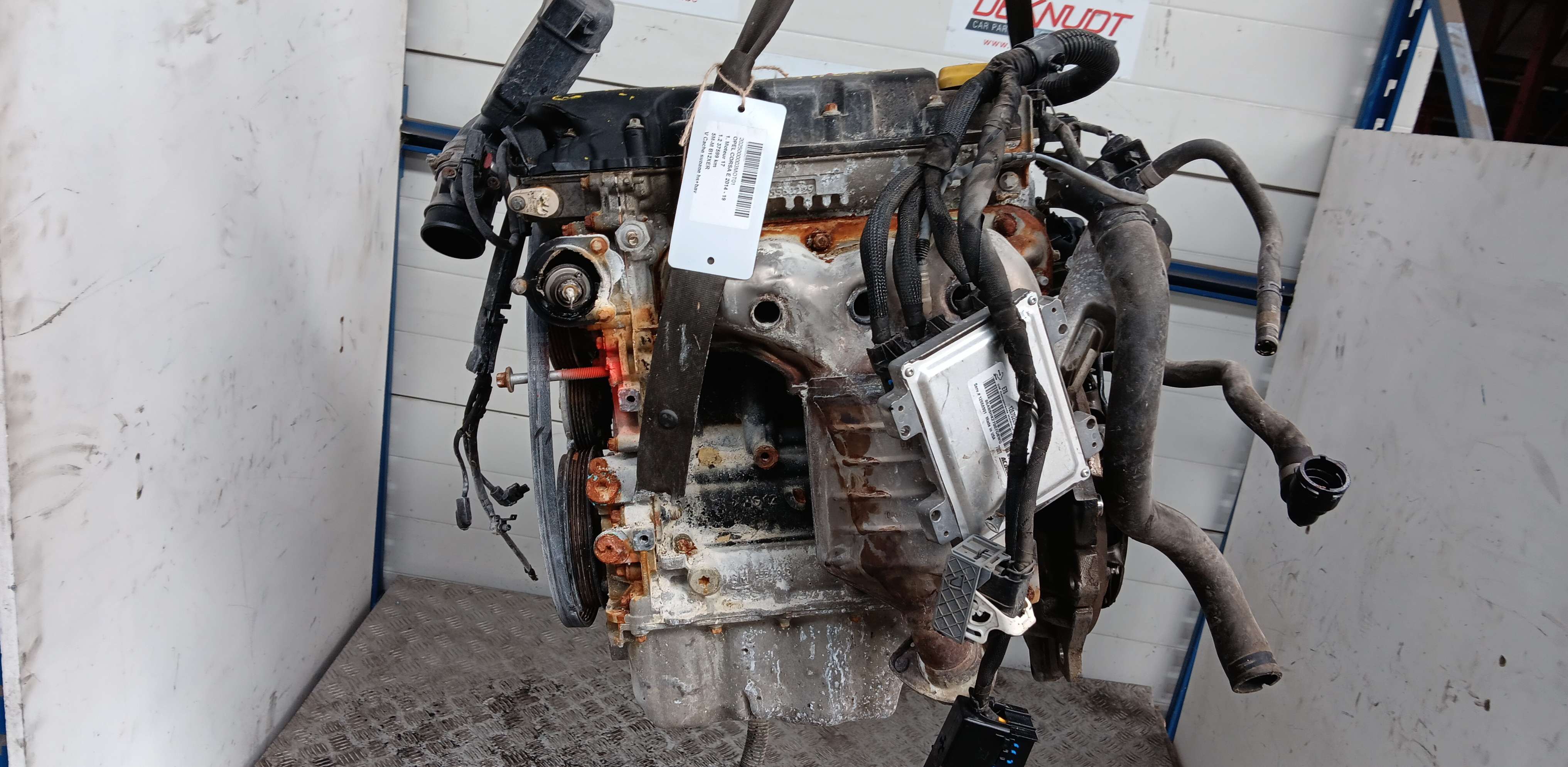 1. Motor Opel Corsa