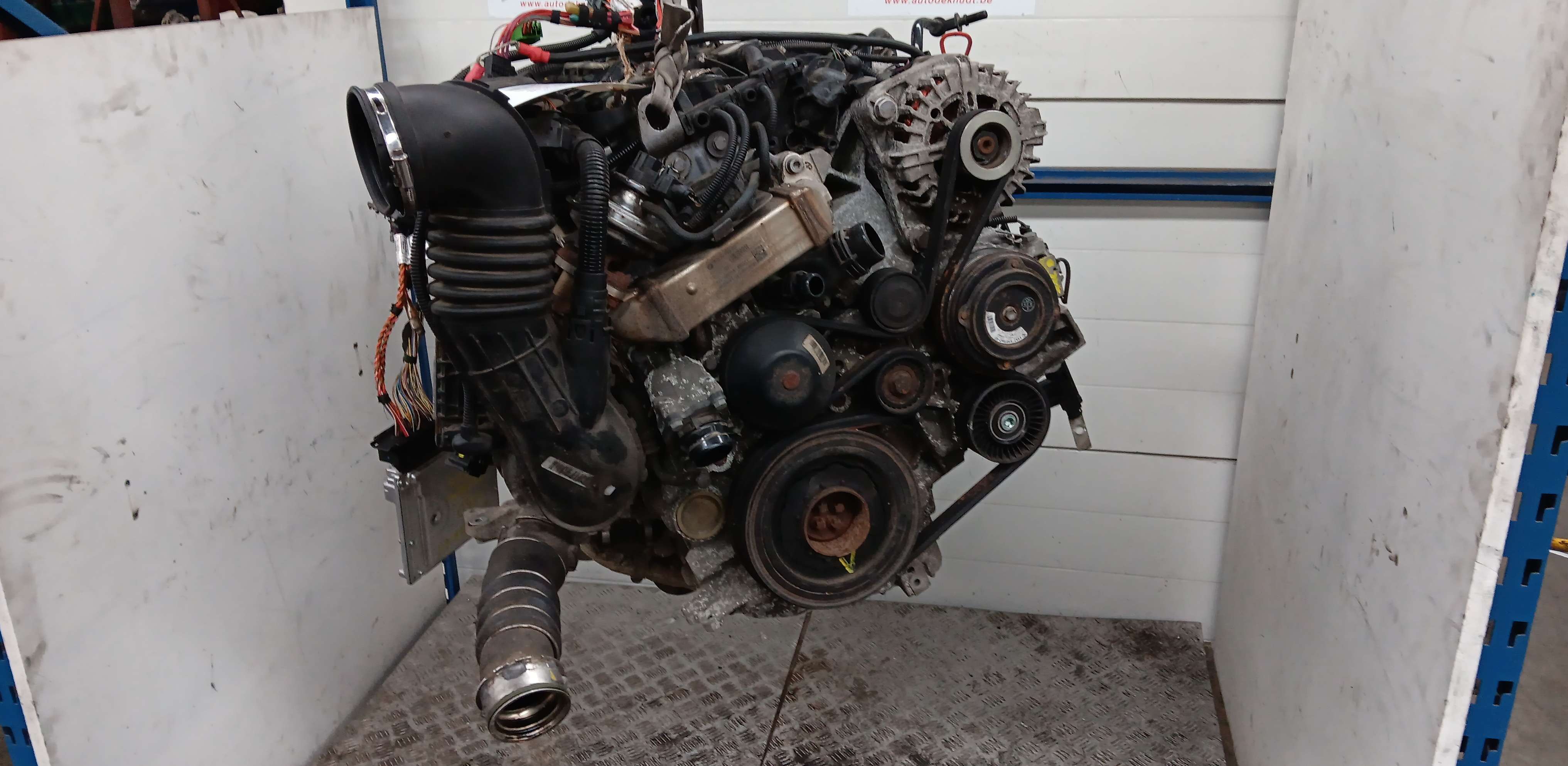 1. Motor Bmw 118