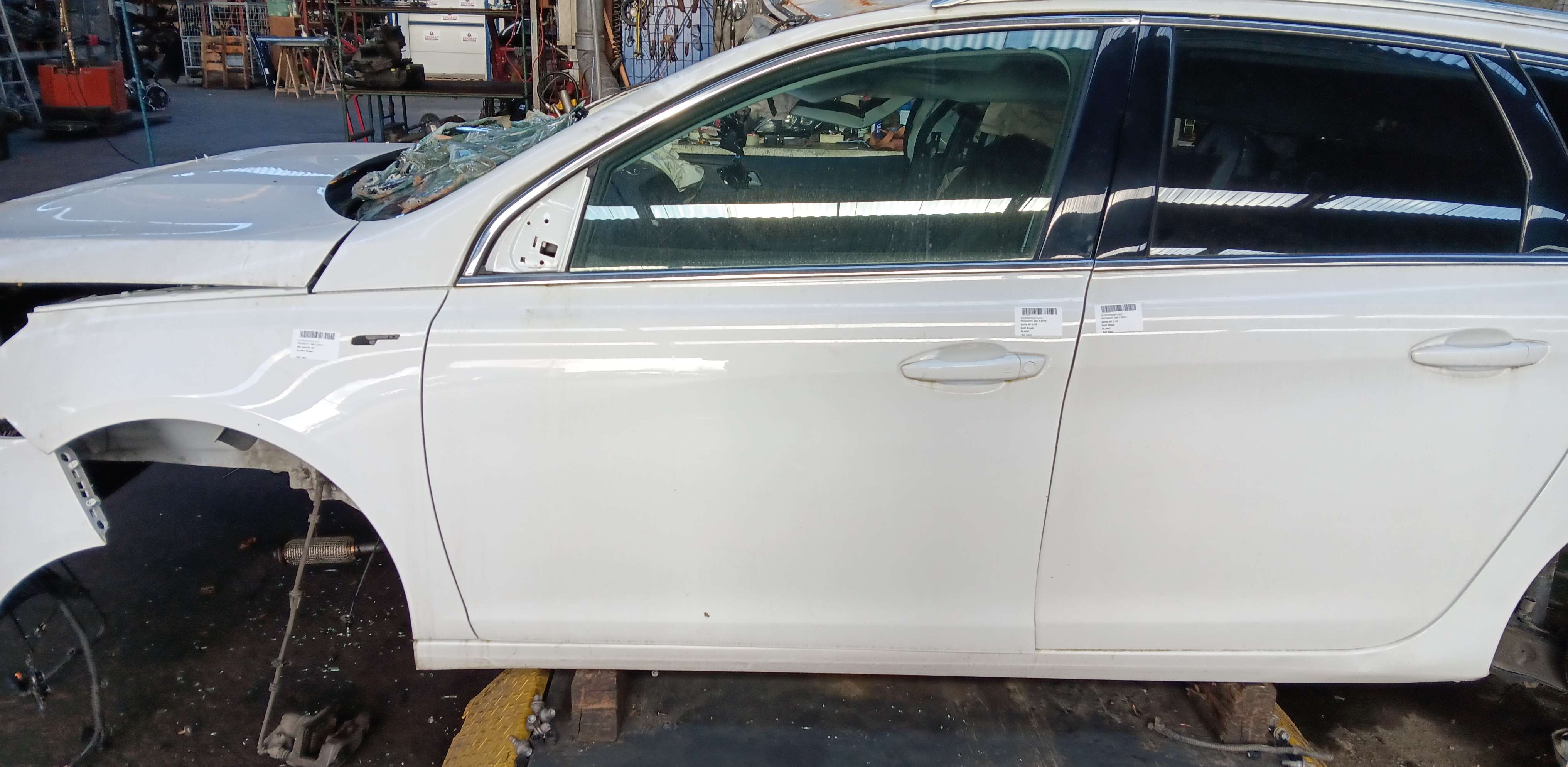 Deur links voor Peugeot 308