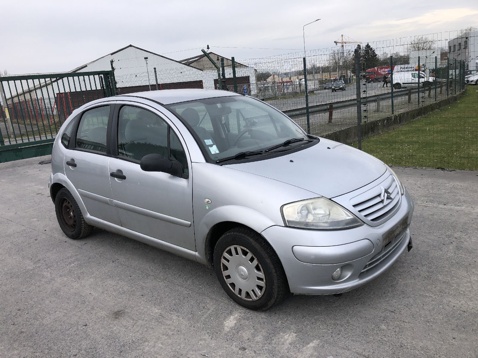 Vleugel rechts voor Citroen C3