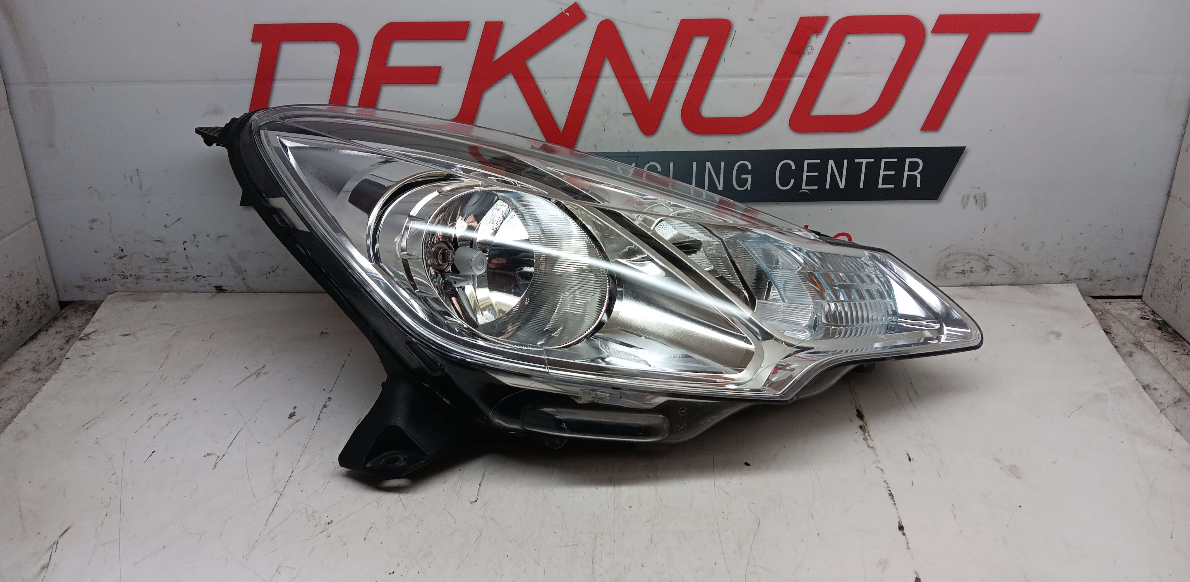 Koplamp rechts voor Citroen DS3