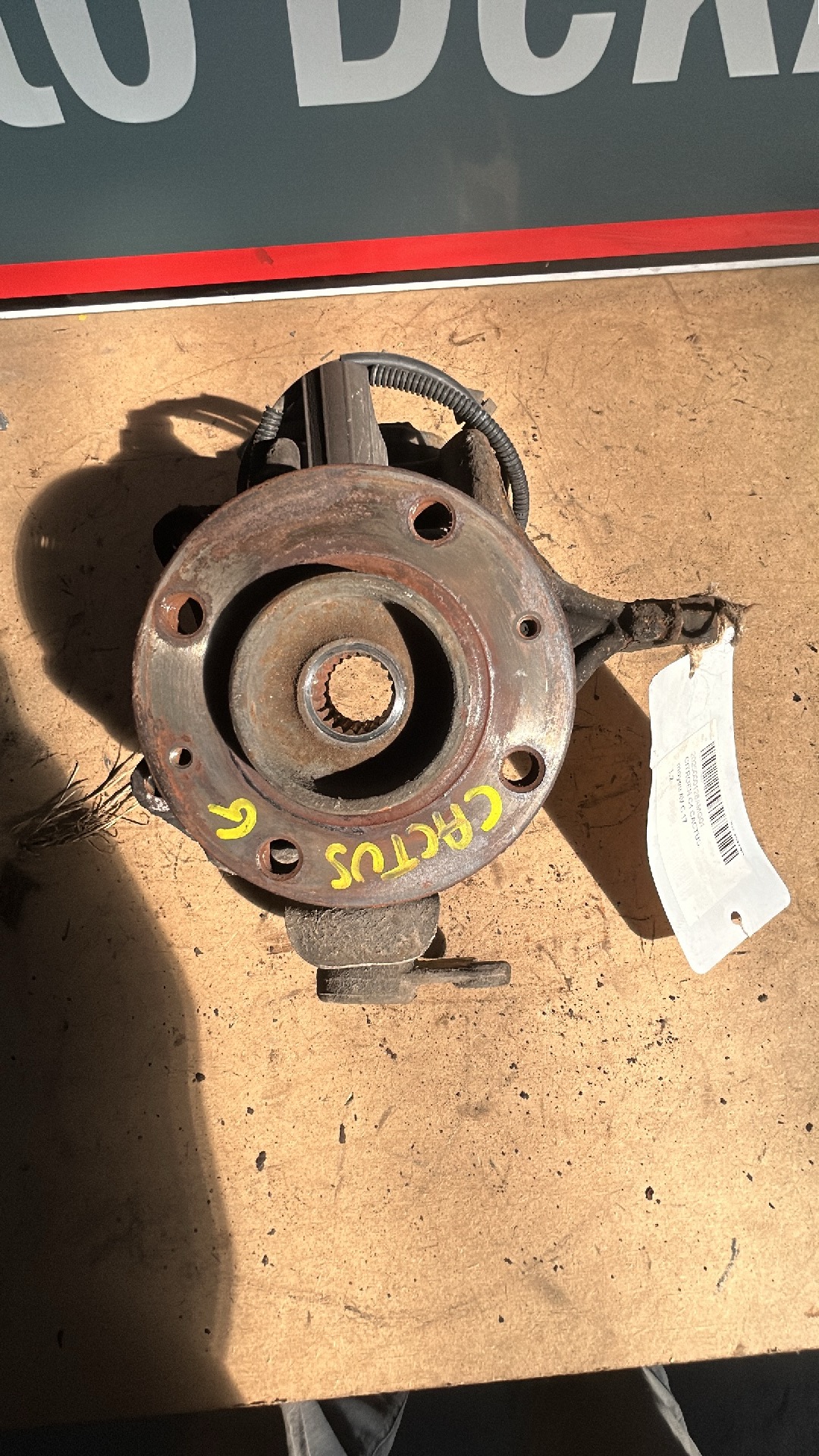 Fusee links voor Citroen C4 Cactus