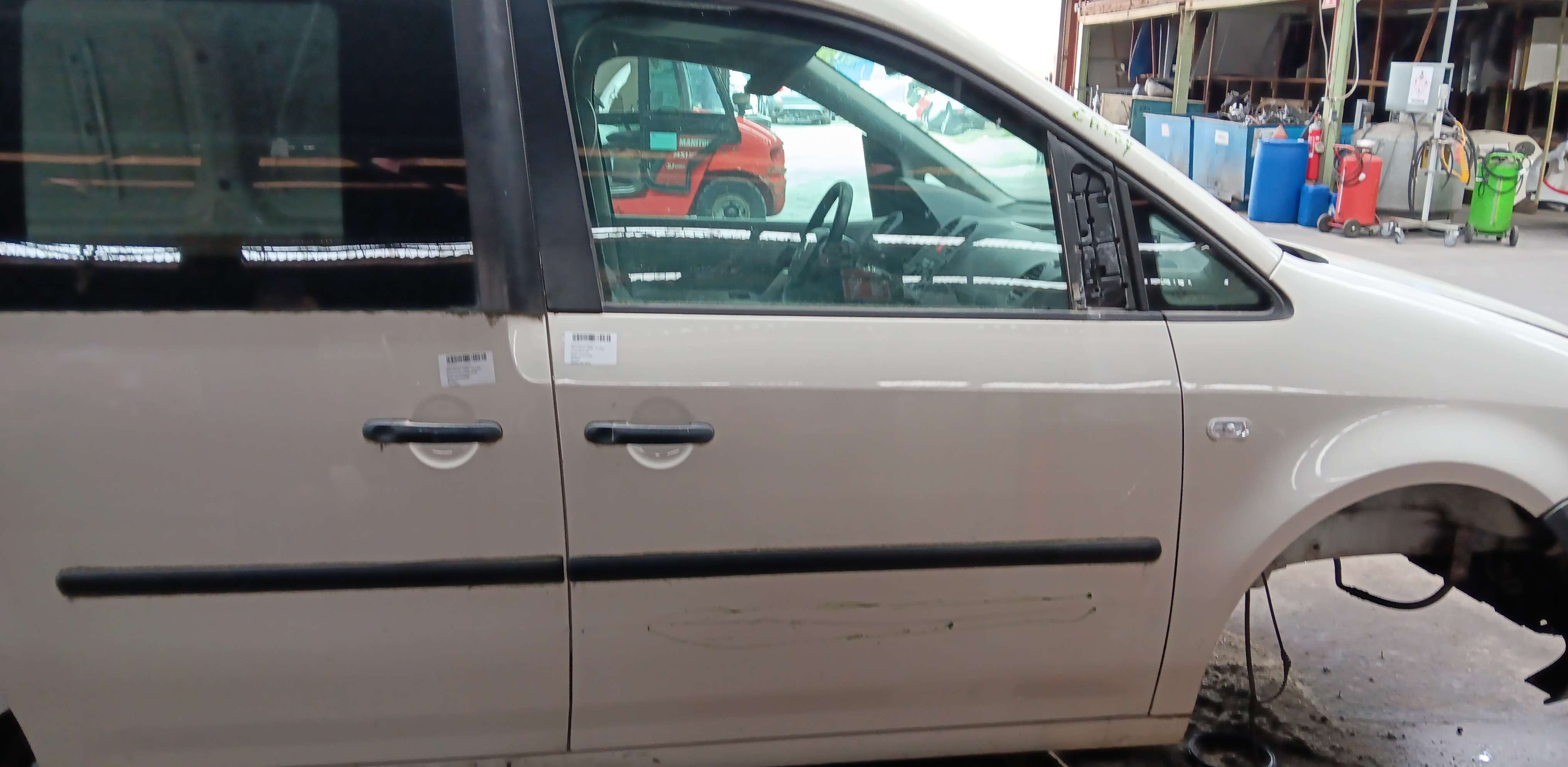 Deur rechts voor Vw Caddy