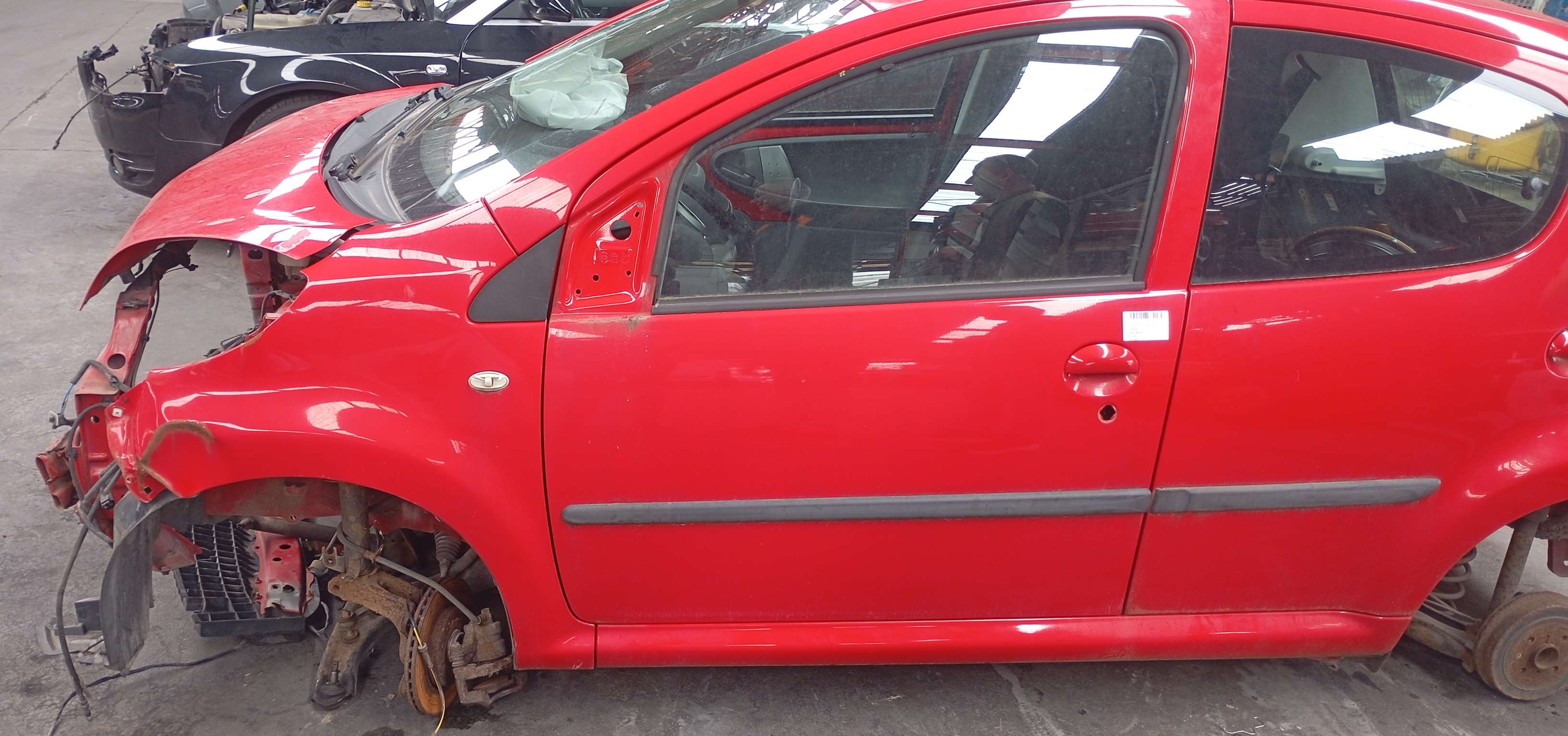Deur links voor Citroen C1