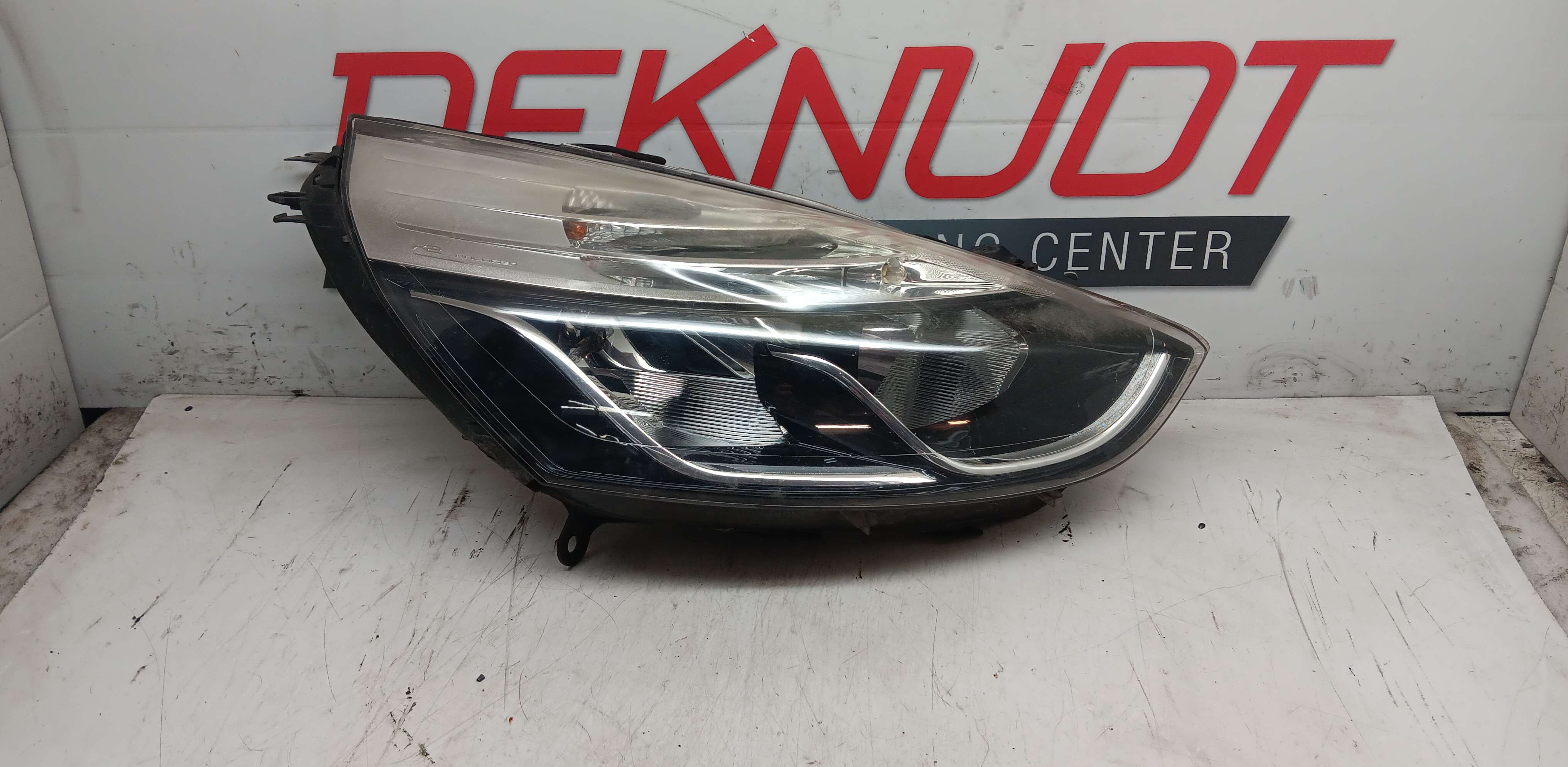 Koplamp rechts voor Renault Clio