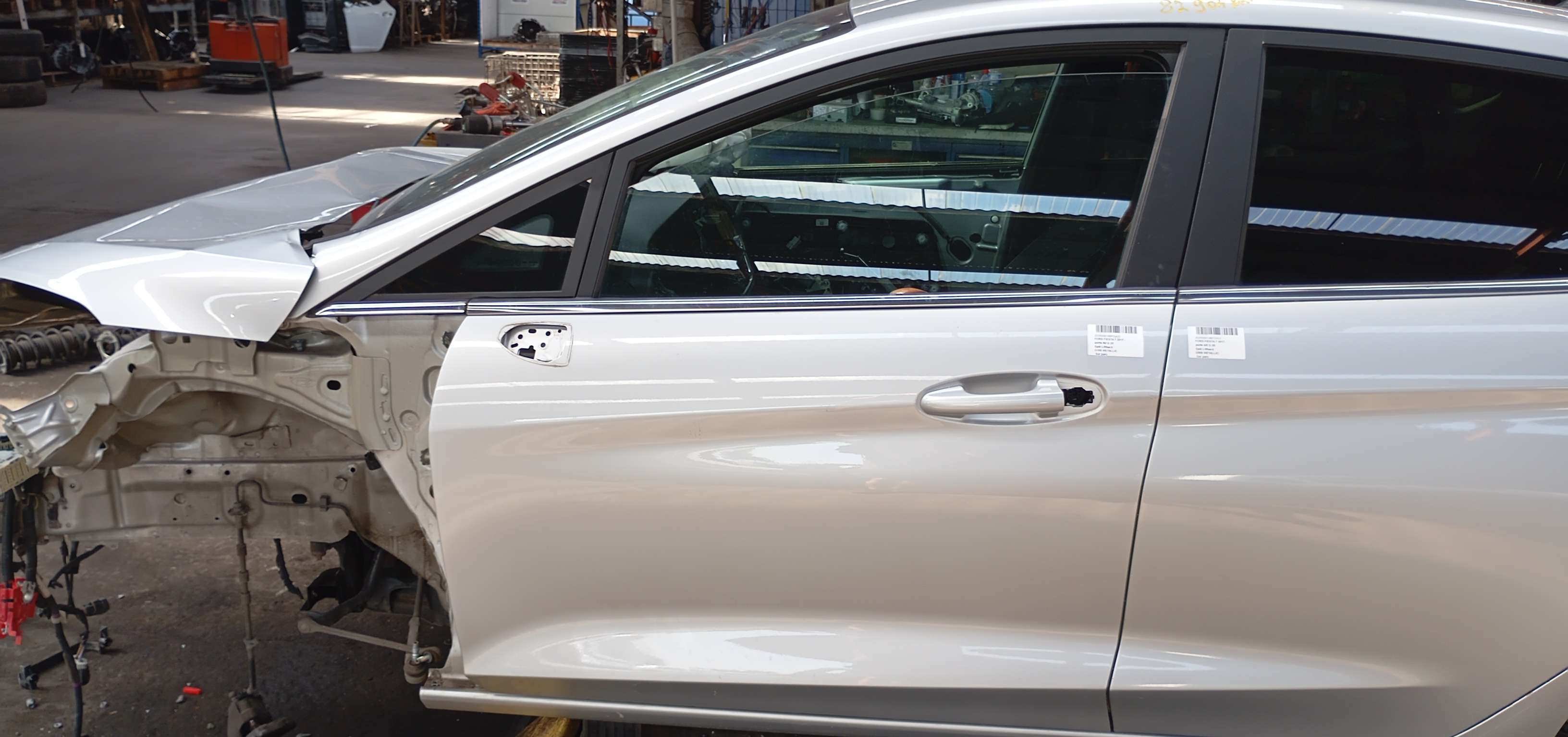 Deur links voor Ford Fiesta