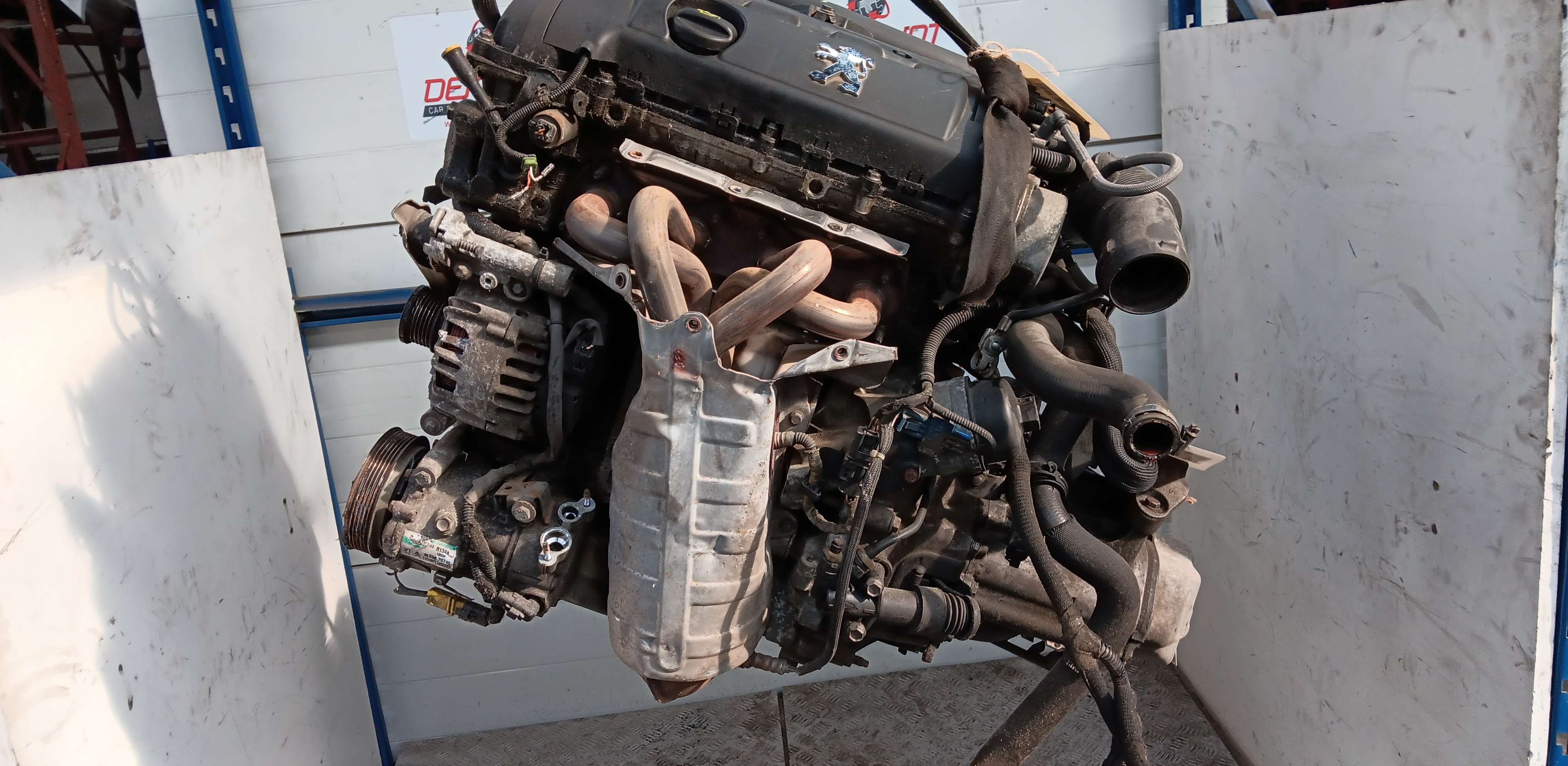 1. Motor Peugeot 207