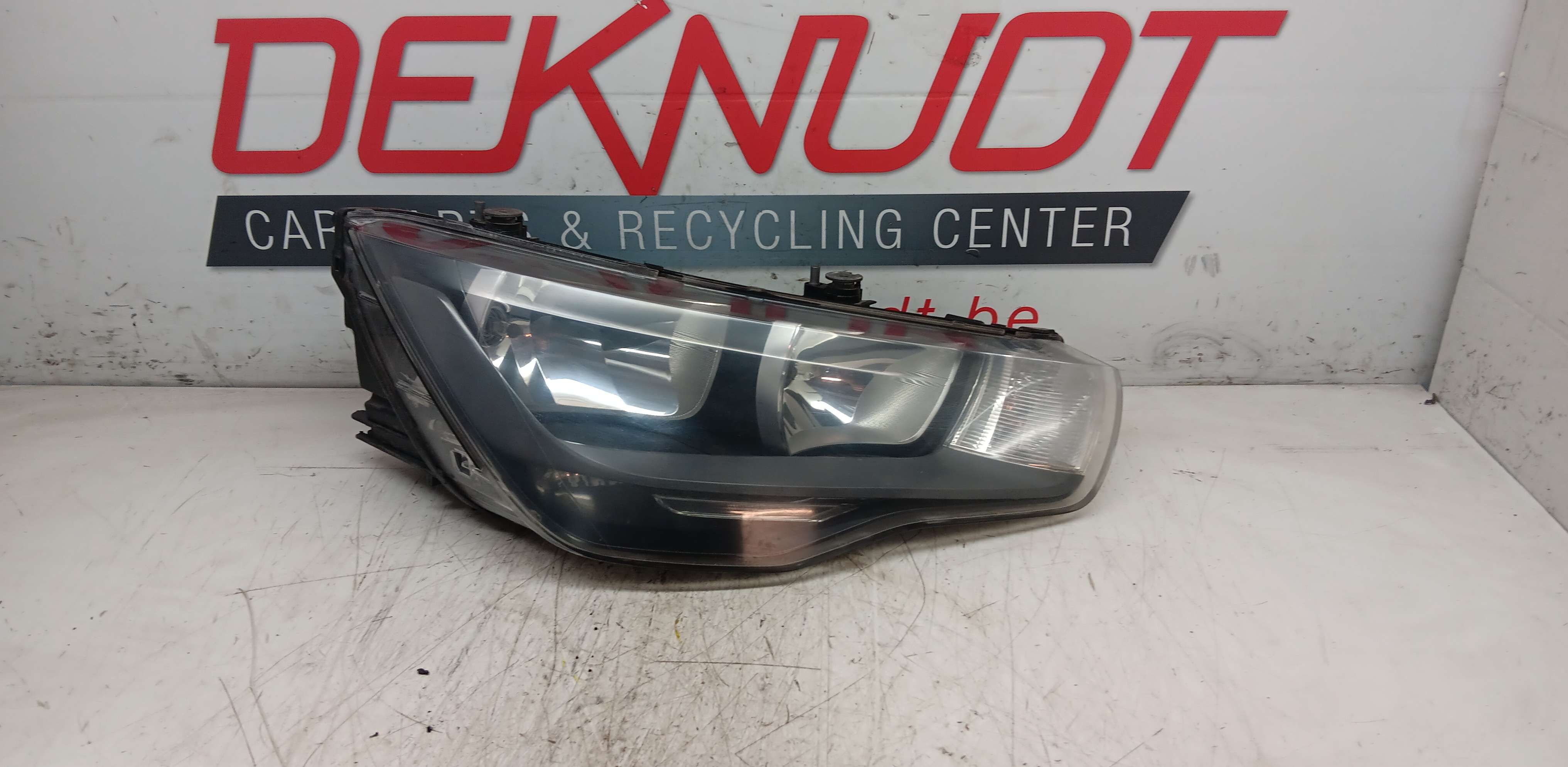 Koplamp rechts voor Audi A1