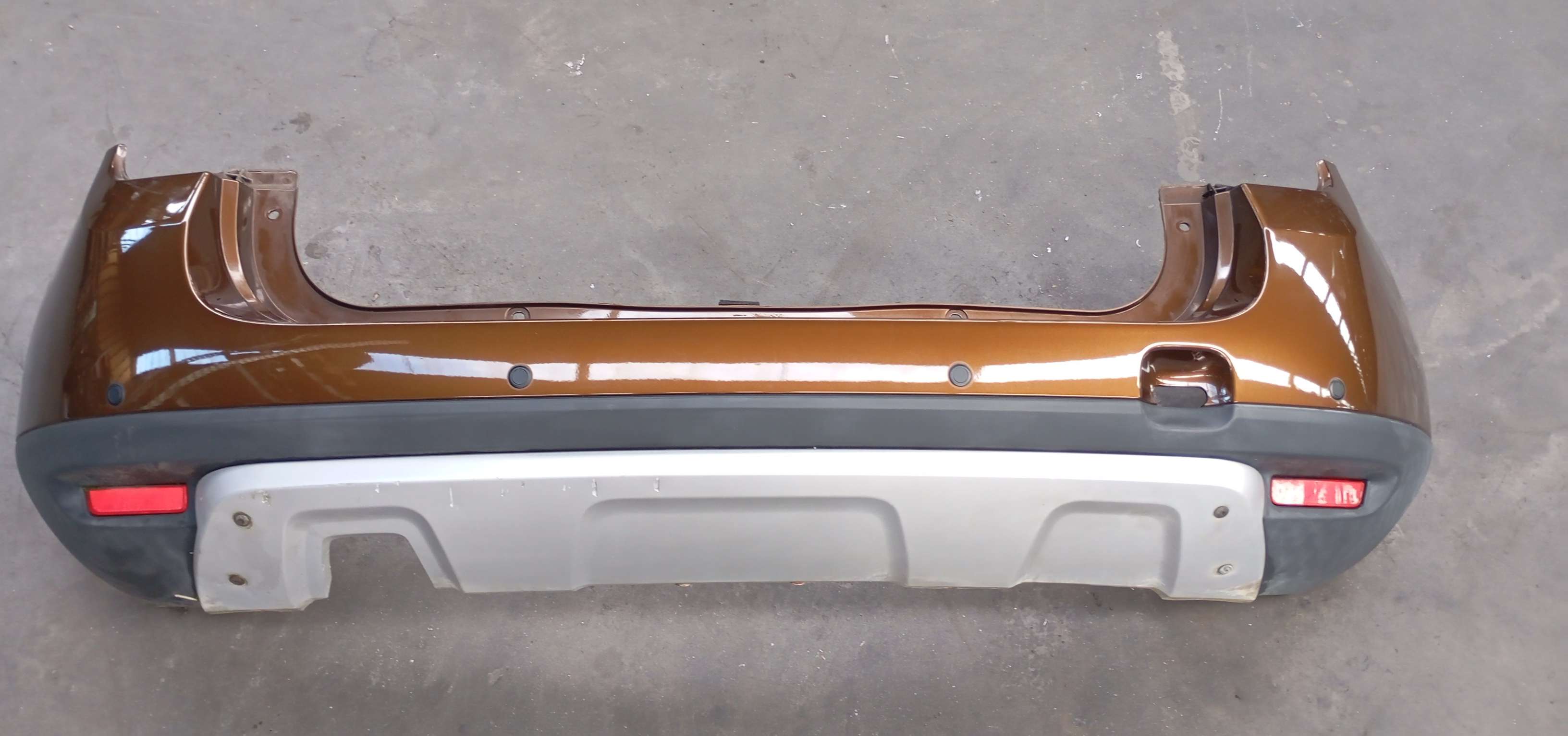 Bumper achter met sensor Dacia Duster