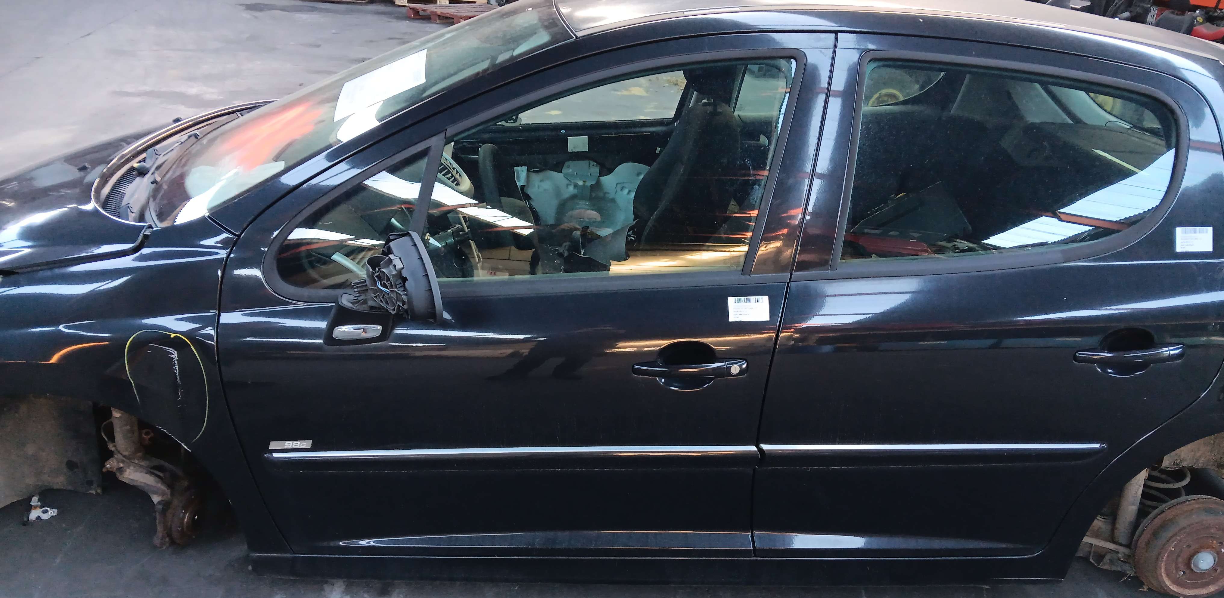 Deur links voor Peugeot 207