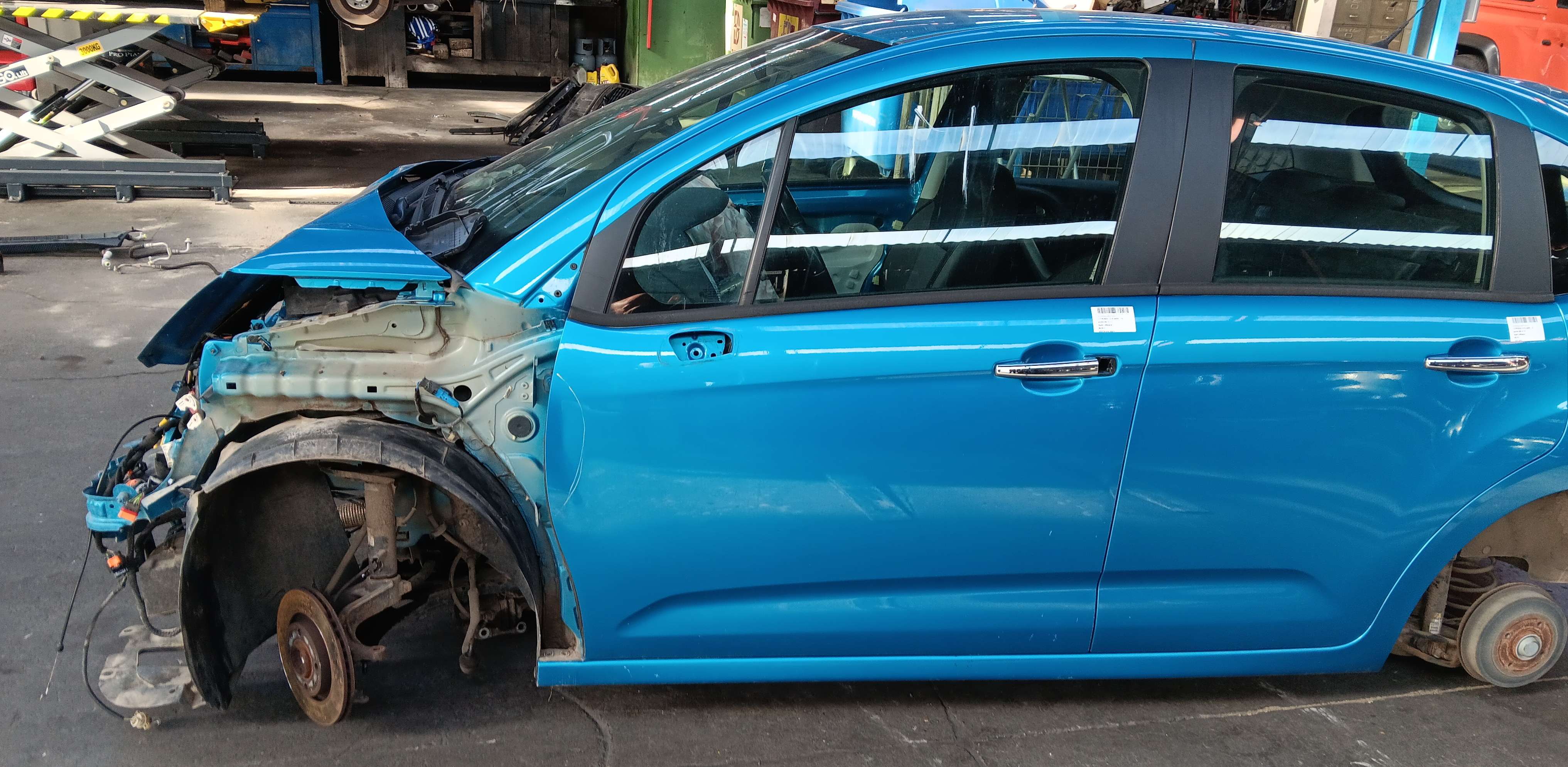 Deur links voor Citroen C3