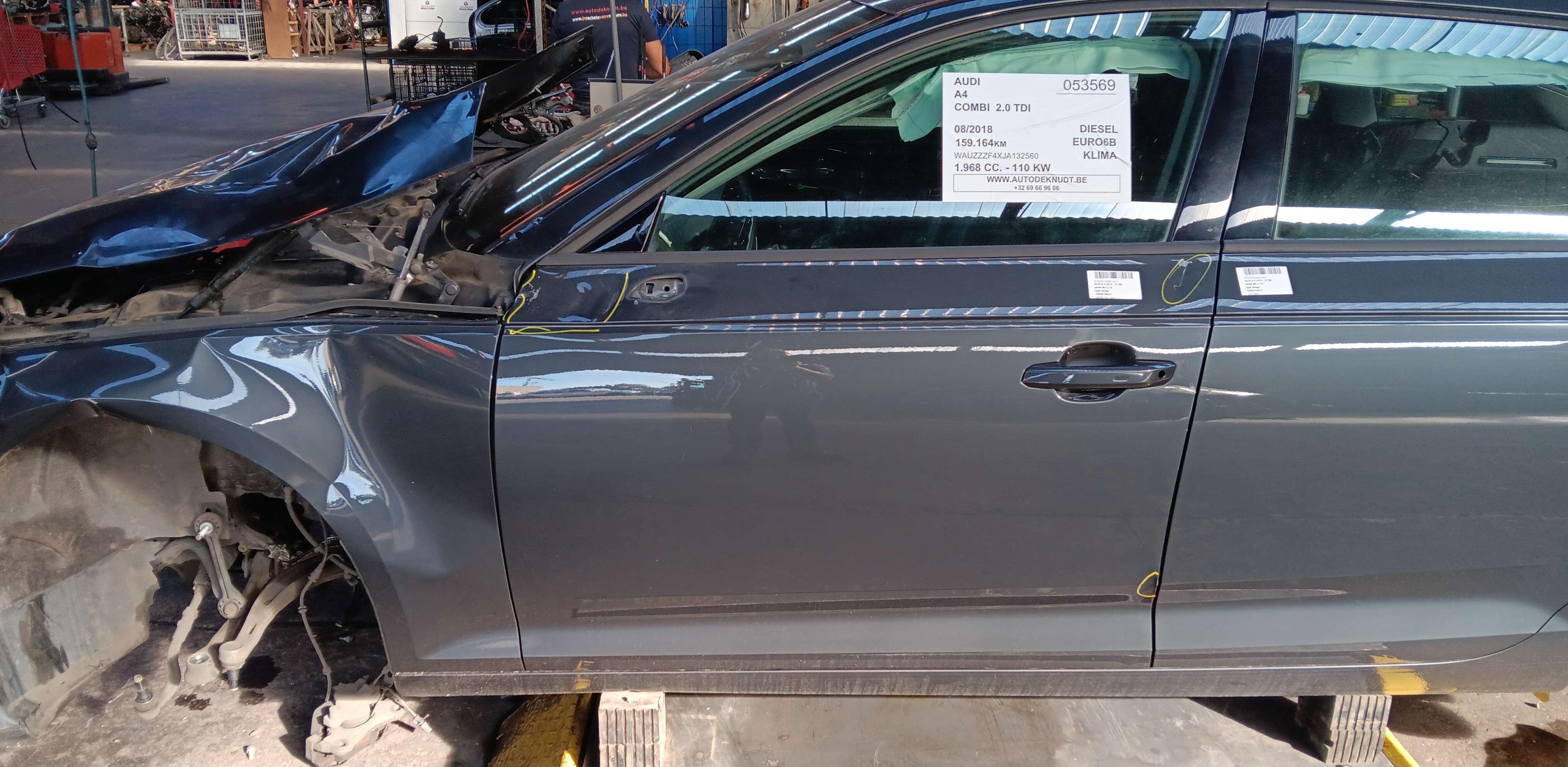 Deur links voor Audi A4