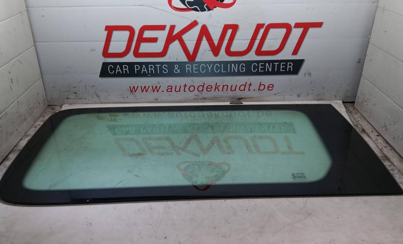 Raam deur links achter