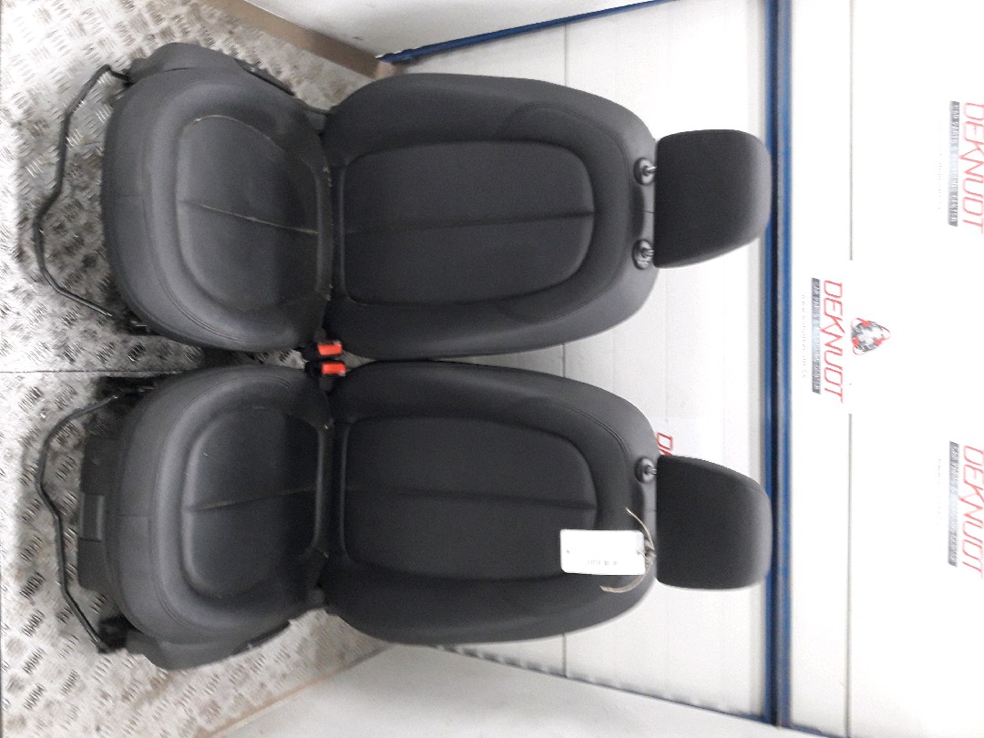 Interior all seats Bmw X1
