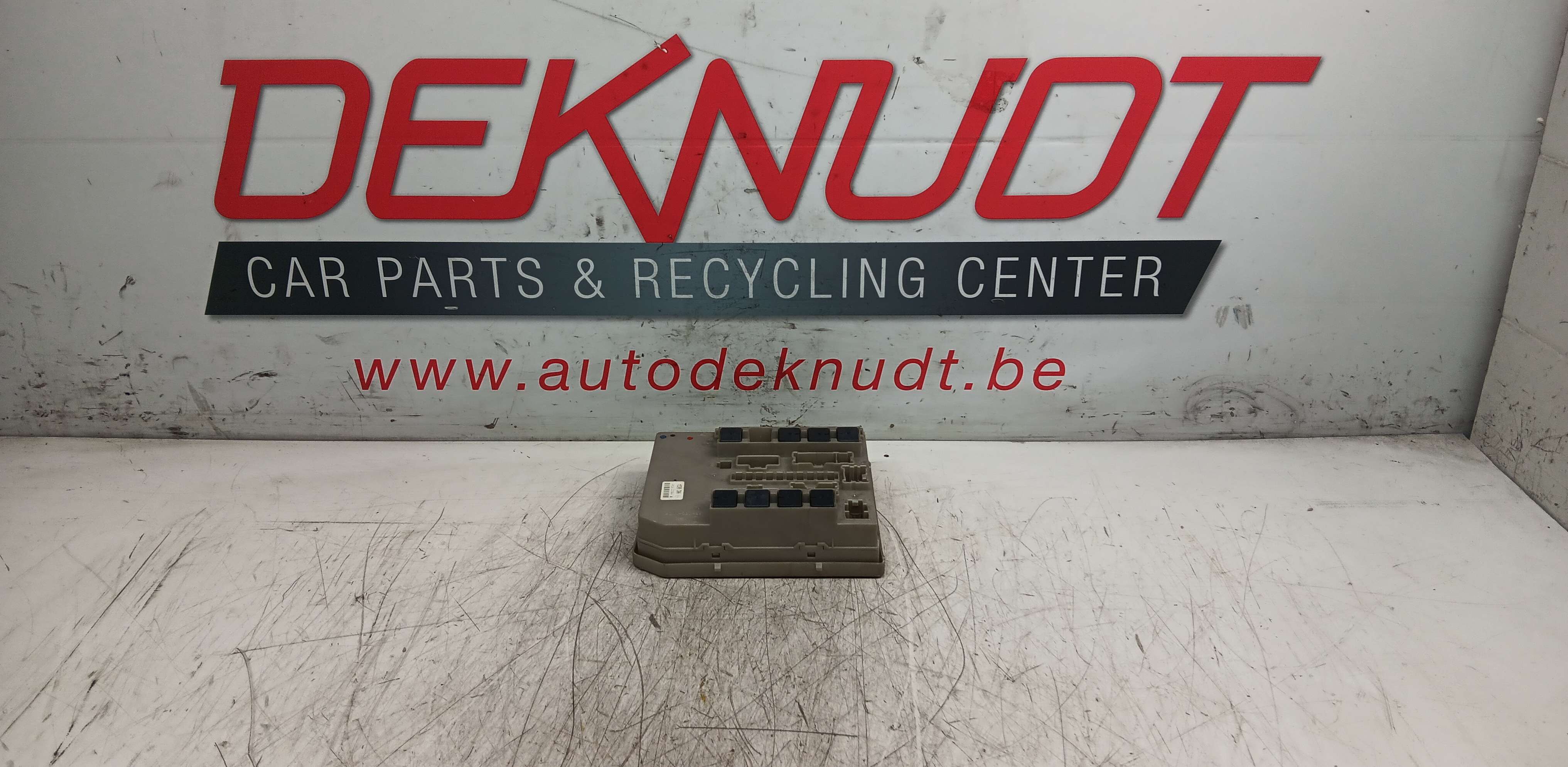 fuse box Renault Clio