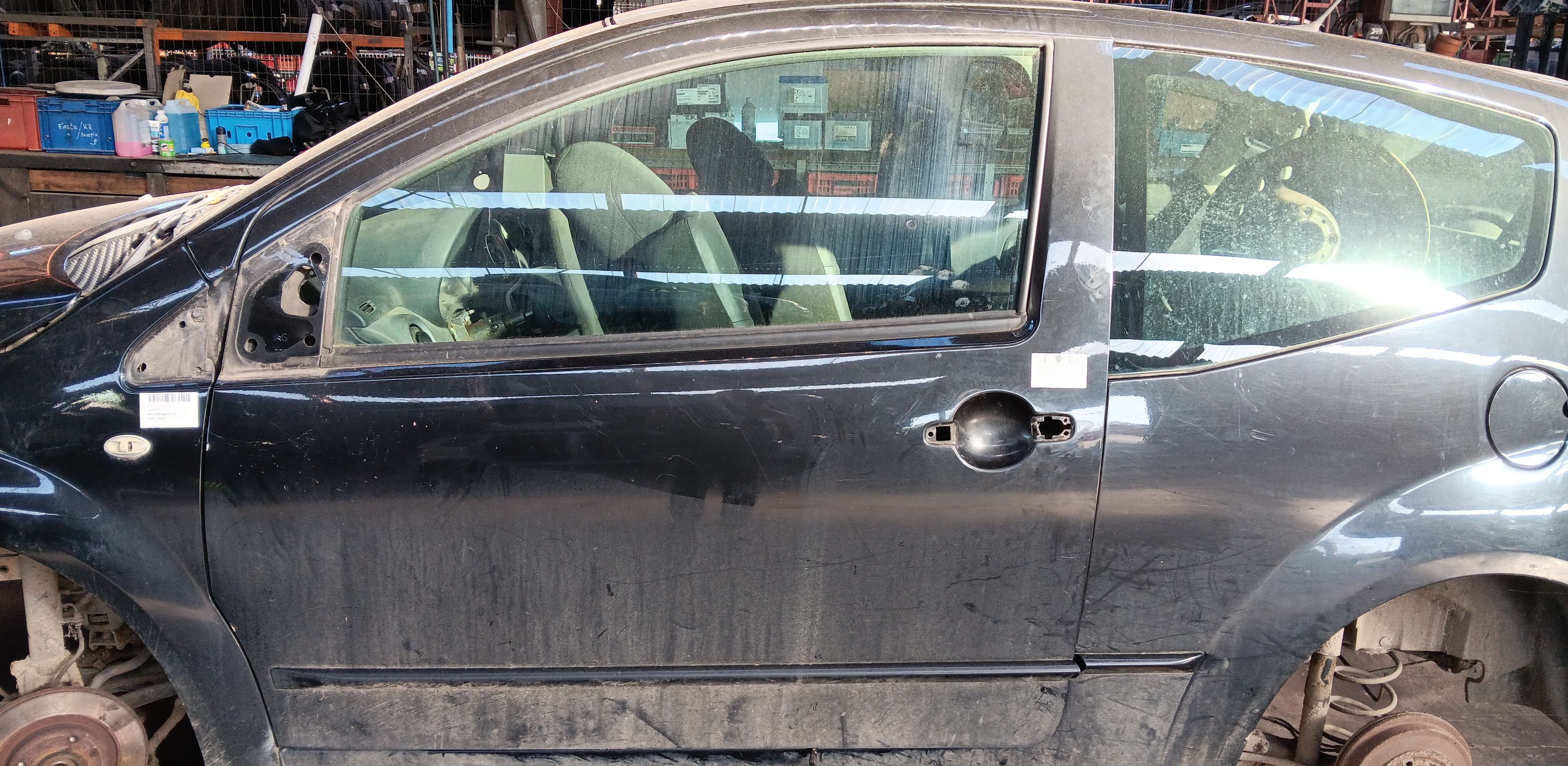 Deur links voor Citroen C2