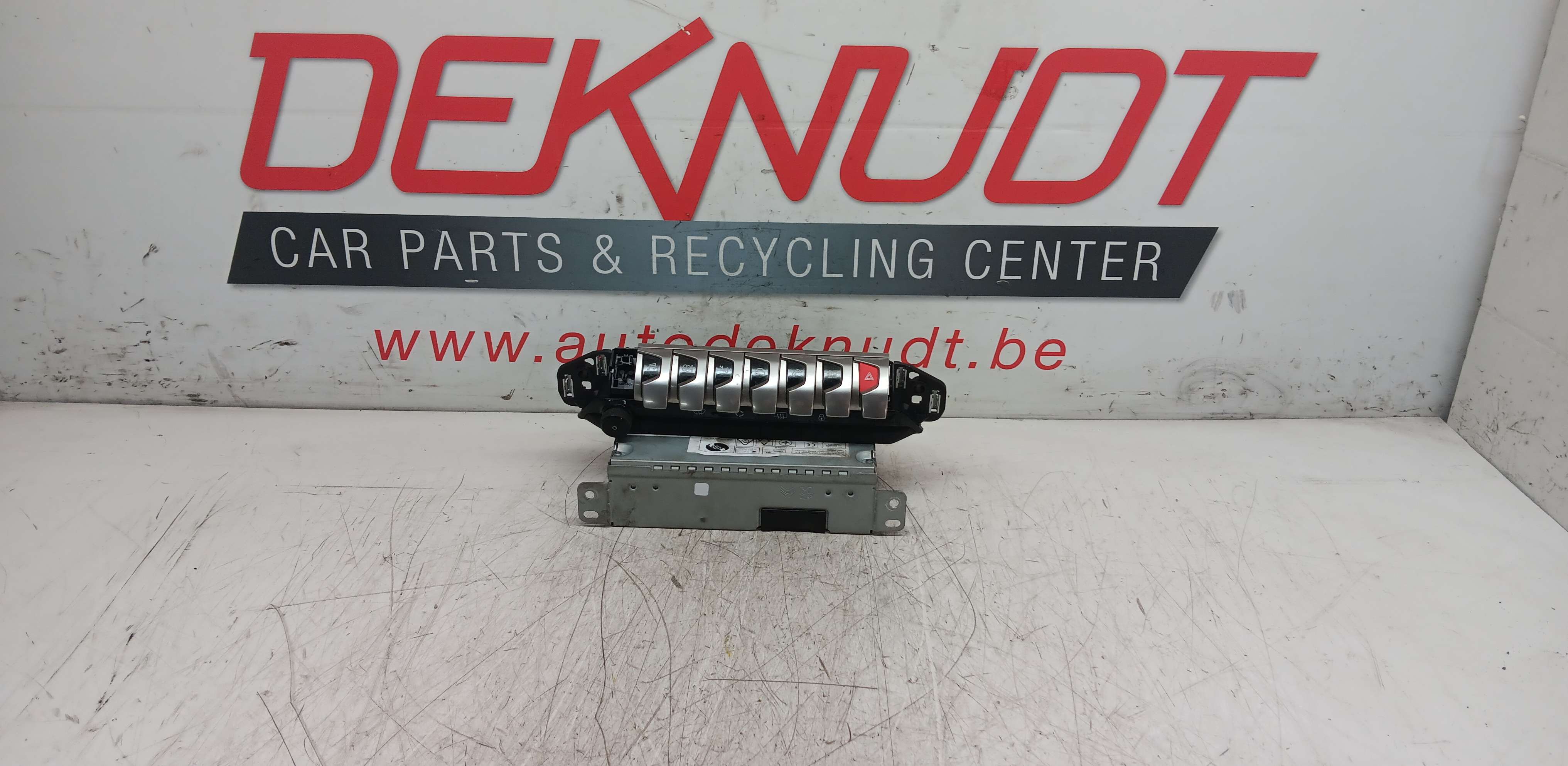 Radio Peugeot 5008