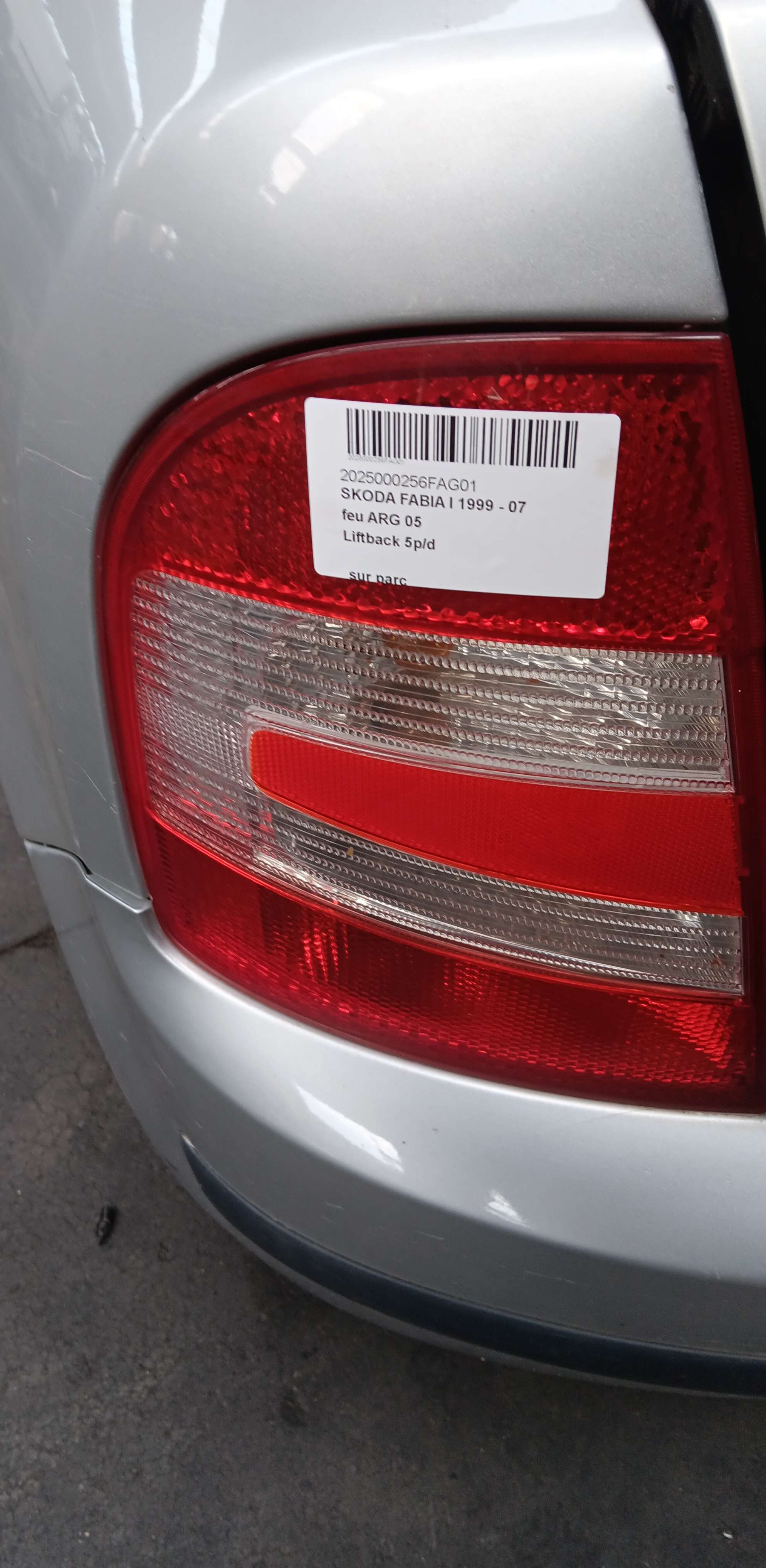 Lichtblok links achter Skoda Fabia