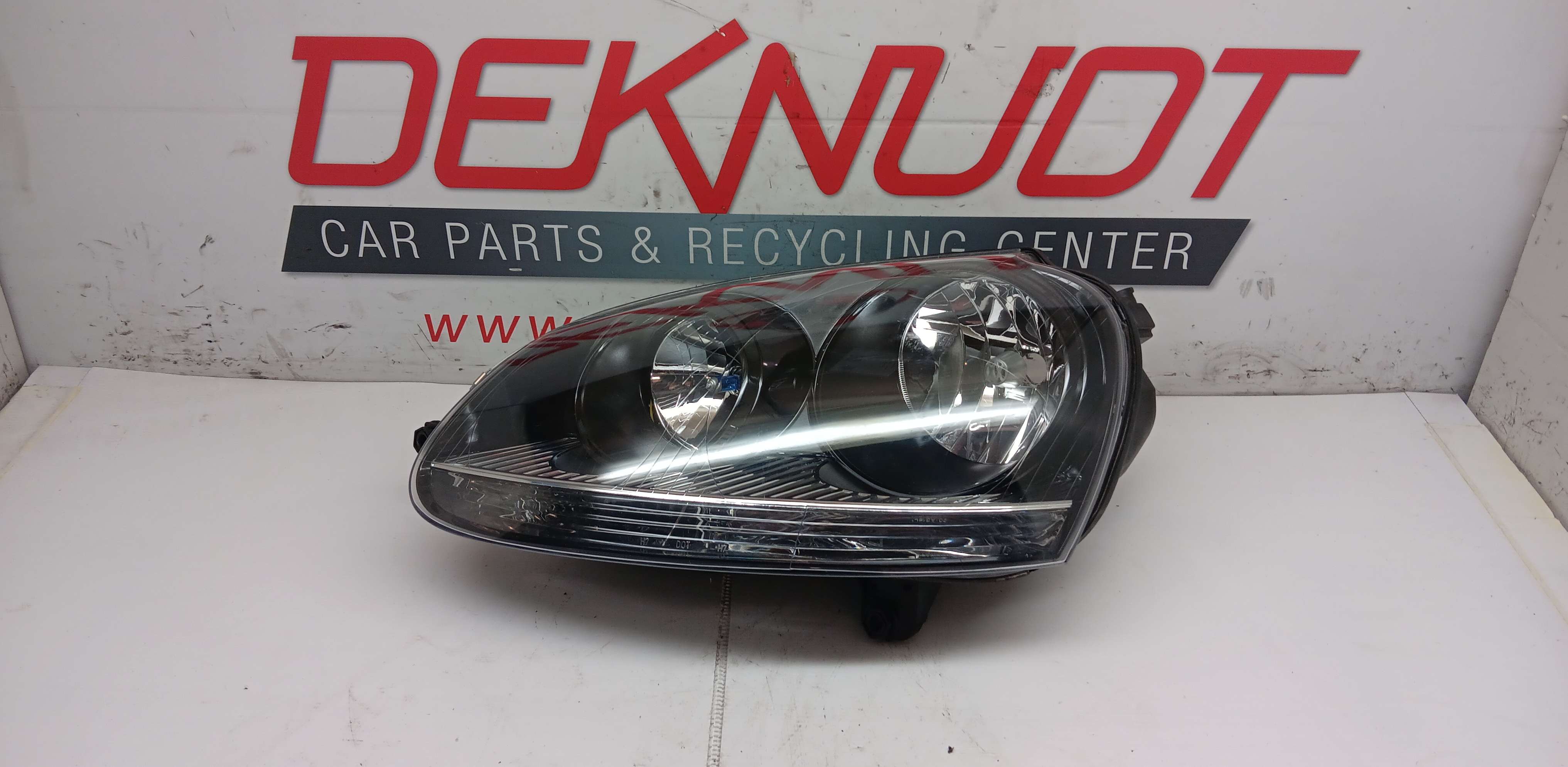 Headlight lift Vw Golf