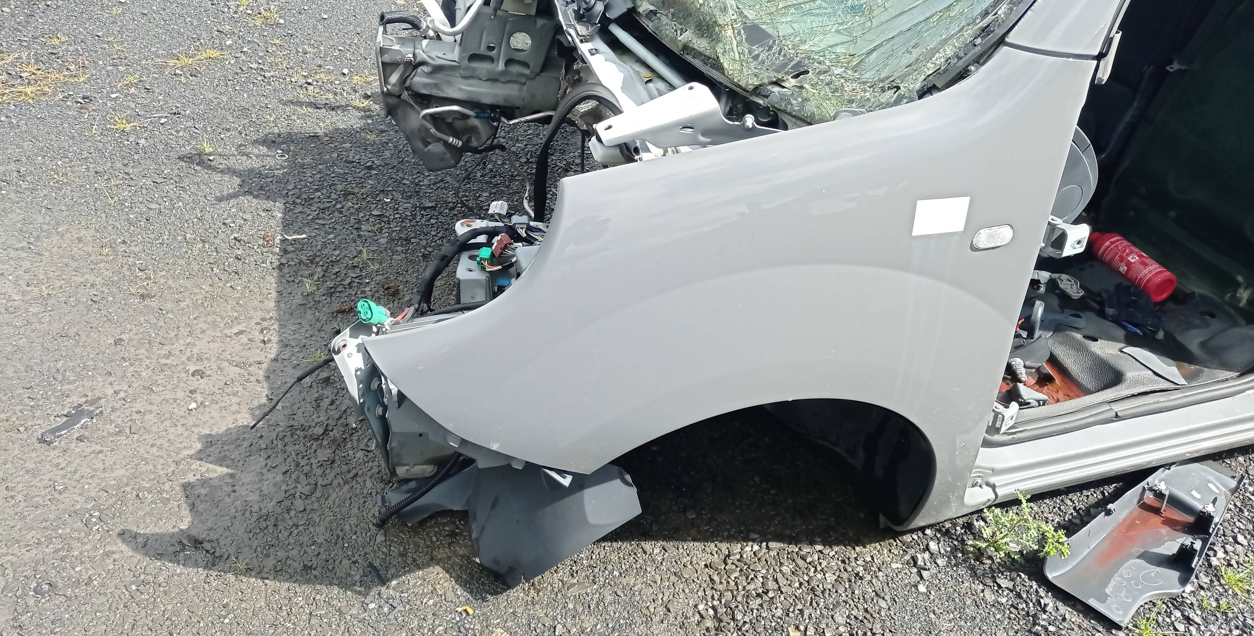 aile avant gauche Renault Kangoo