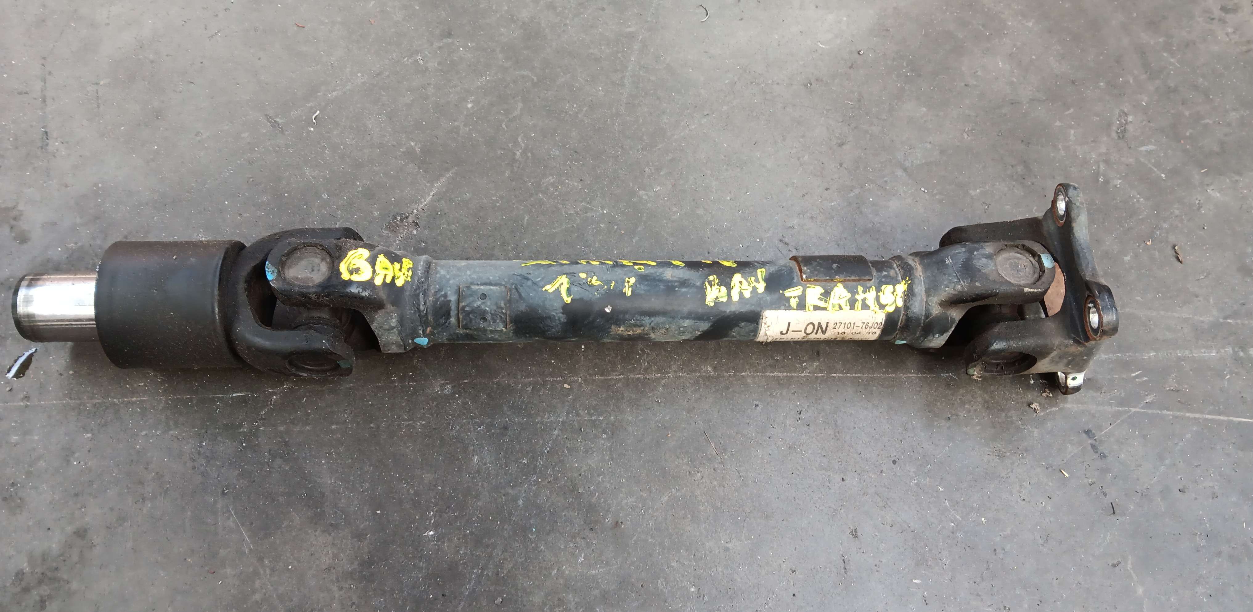 Kardan van boite naar voordeif Suzuki Jimny Kardan van boite naar voordeif Suzuki Jimny